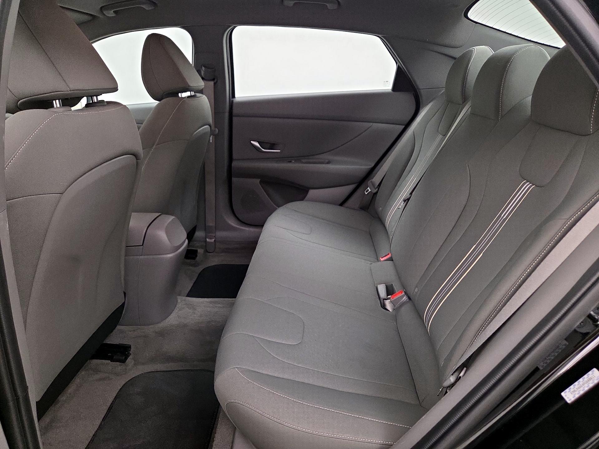 Thumbnail: 2023 Hyundai Elantra - 19