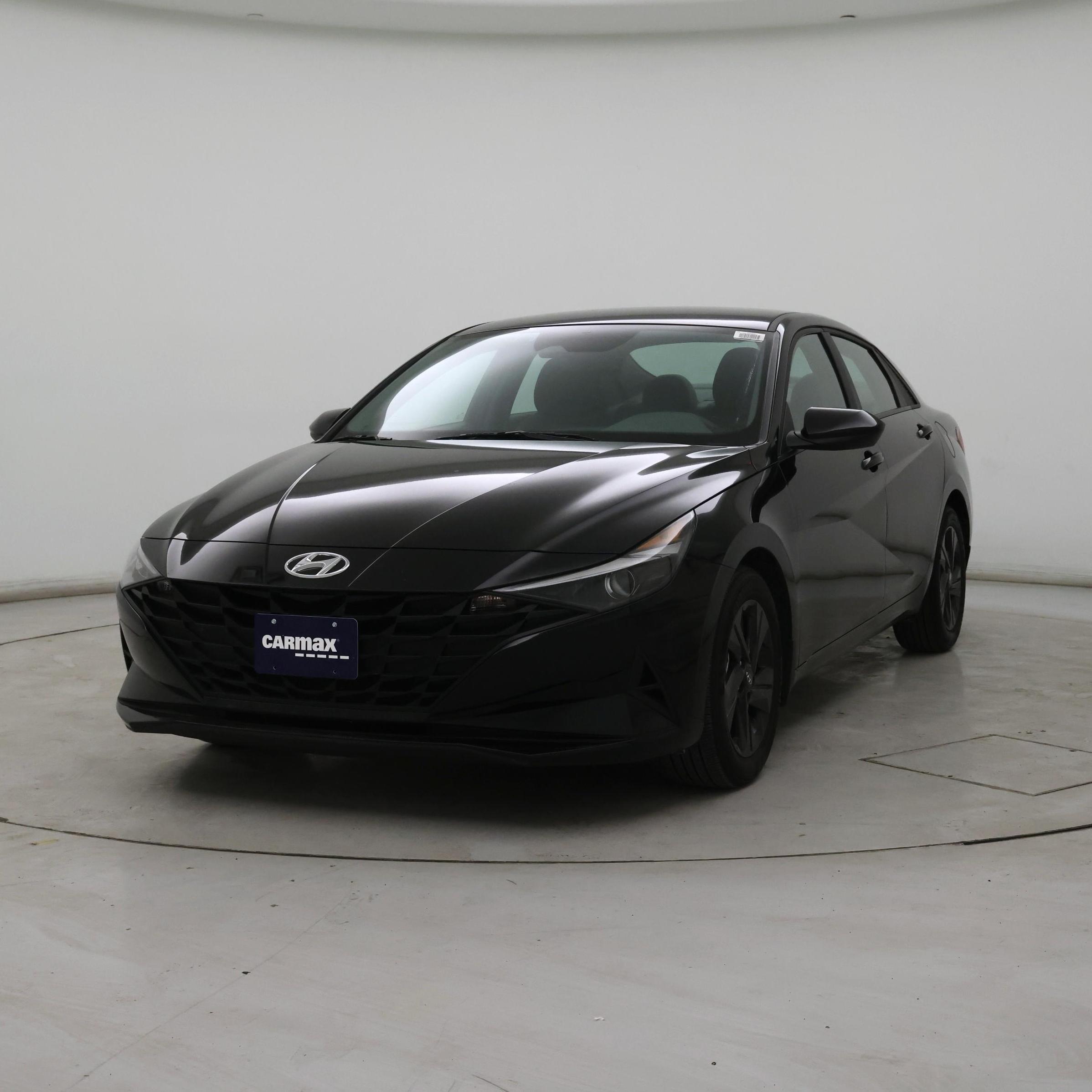 Thumbnail: 2023 Hyundai Elantra - 4