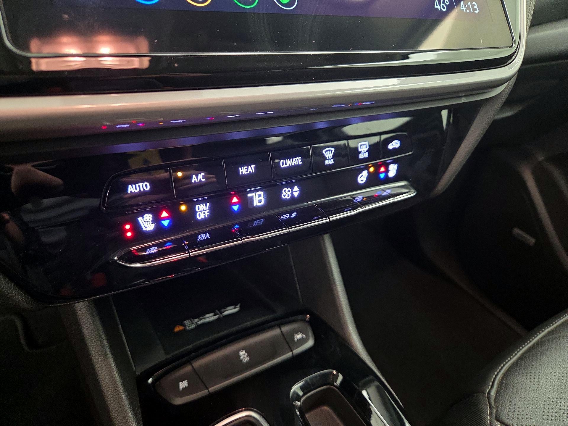 Thumbnail: 2023 Chevrolet Bolt EUV - 16