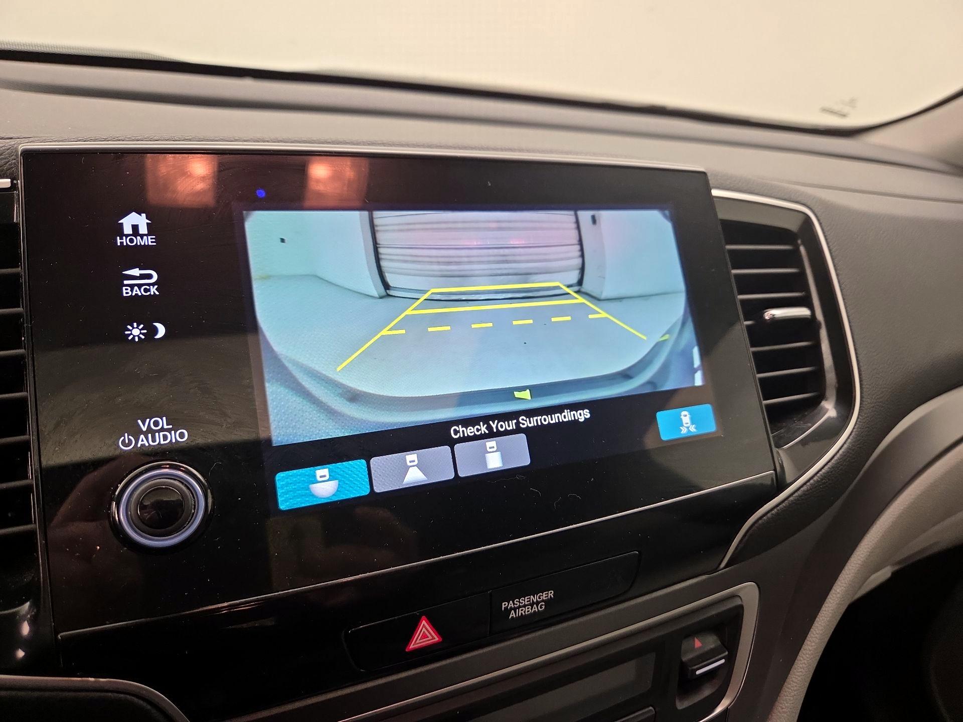 Thumbnail: 2019 Honda Pilot - 14