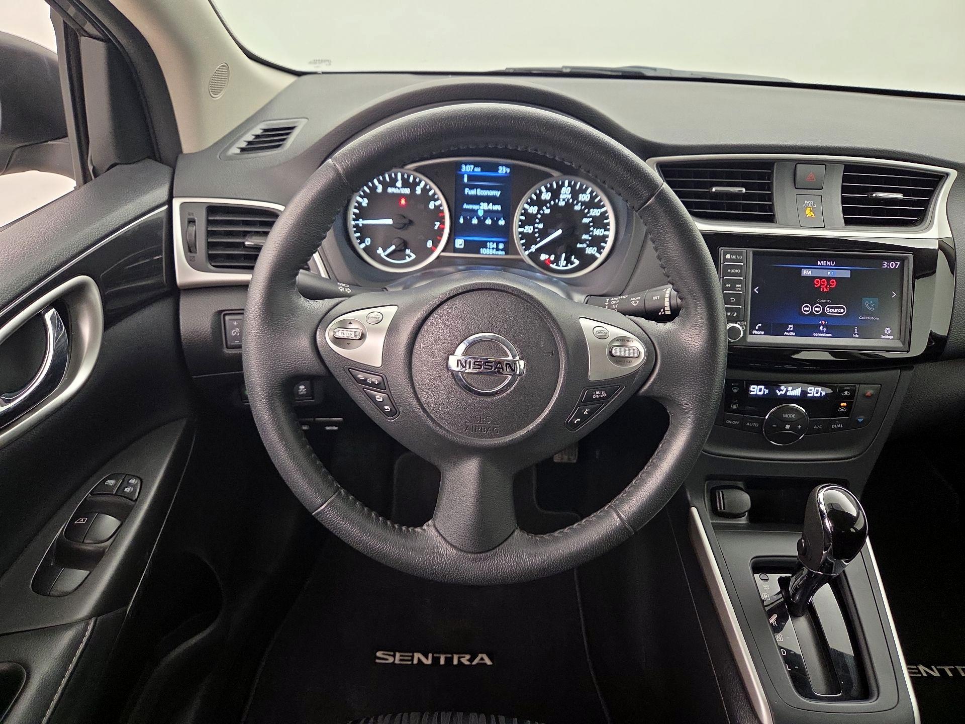 Thumbnail: 2019 Nissan Sentra - 10