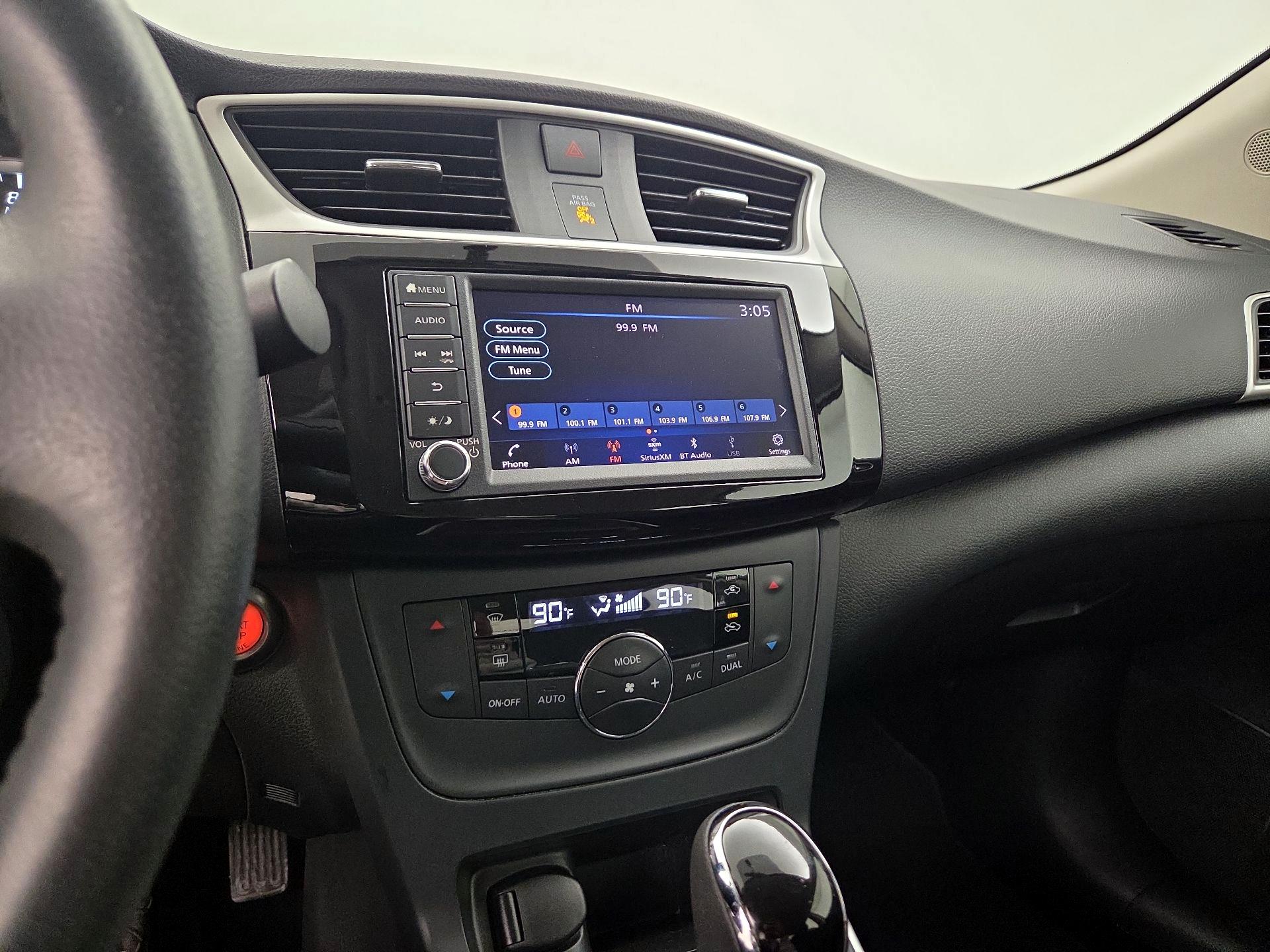 Thumbnail: 2019 Nissan Sentra - 15