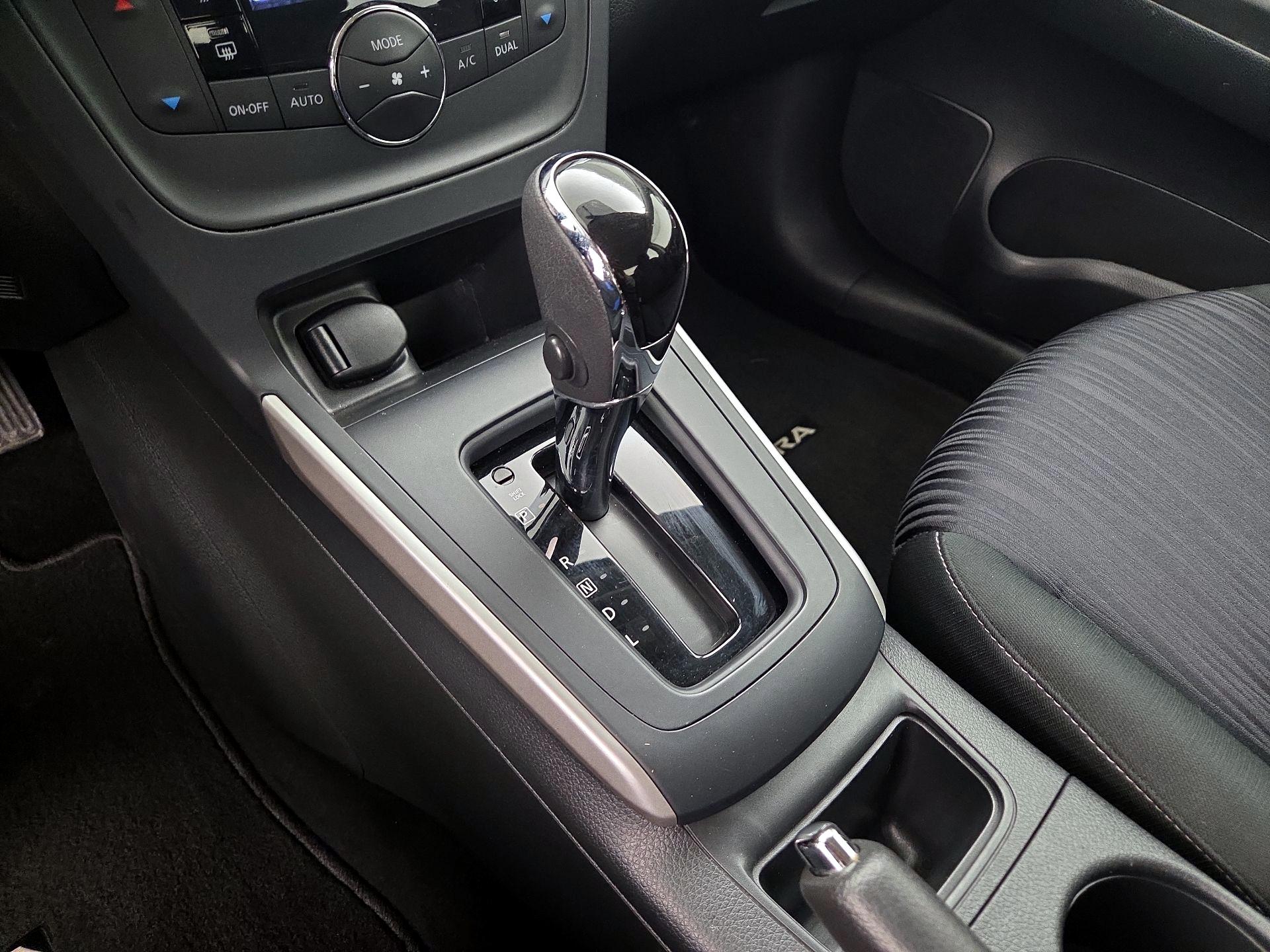 Thumbnail: 2019 Nissan Sentra - 17