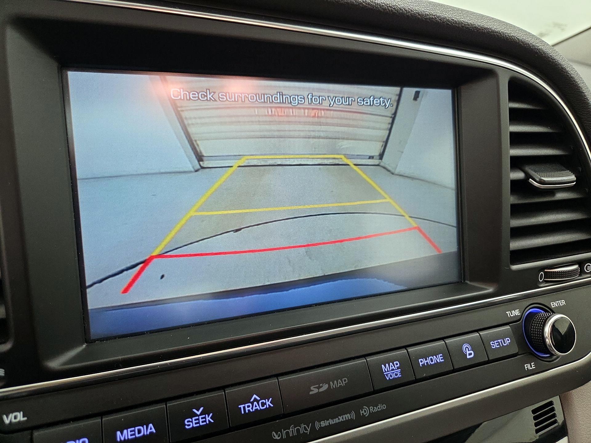 Thumbnail: 2017 Hyundai Elantra - 15