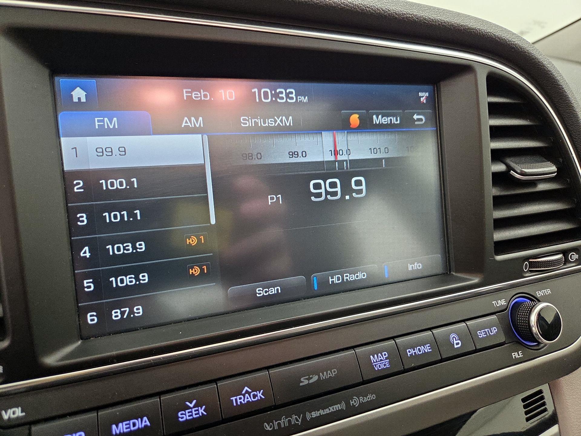 Thumbnail: 2017 Hyundai Elantra - 16