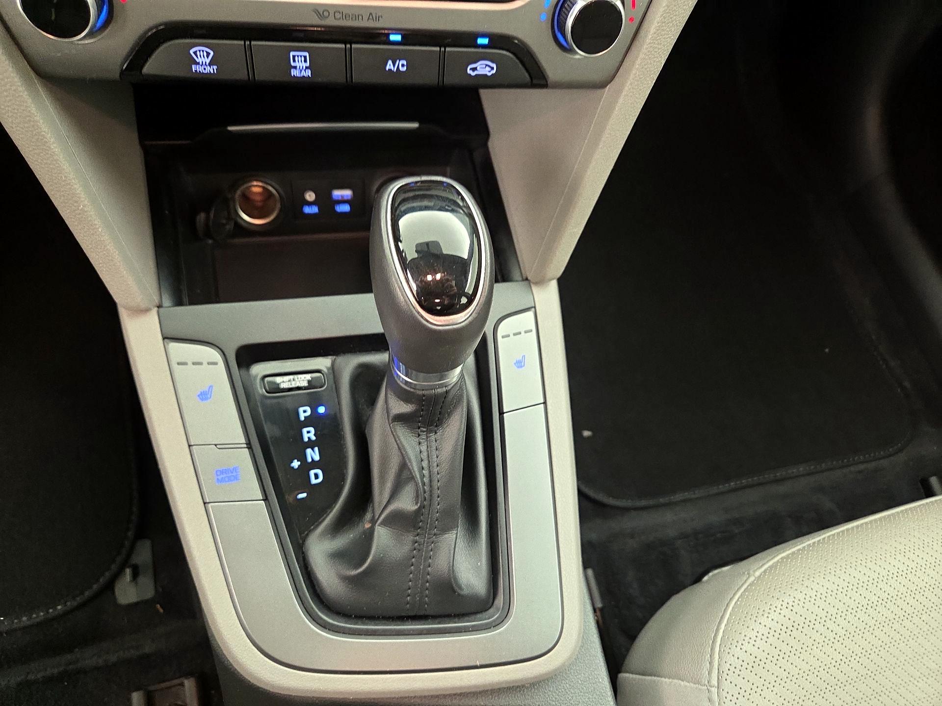 Thumbnail: 2017 Hyundai Elantra - 18