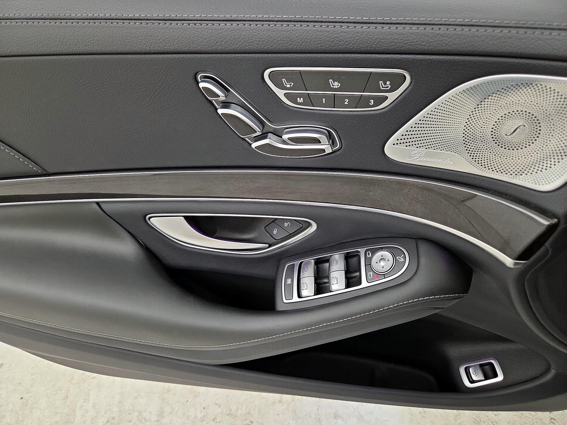 Thumbnail: 2020 Mercedes-Benz S-Class - 12