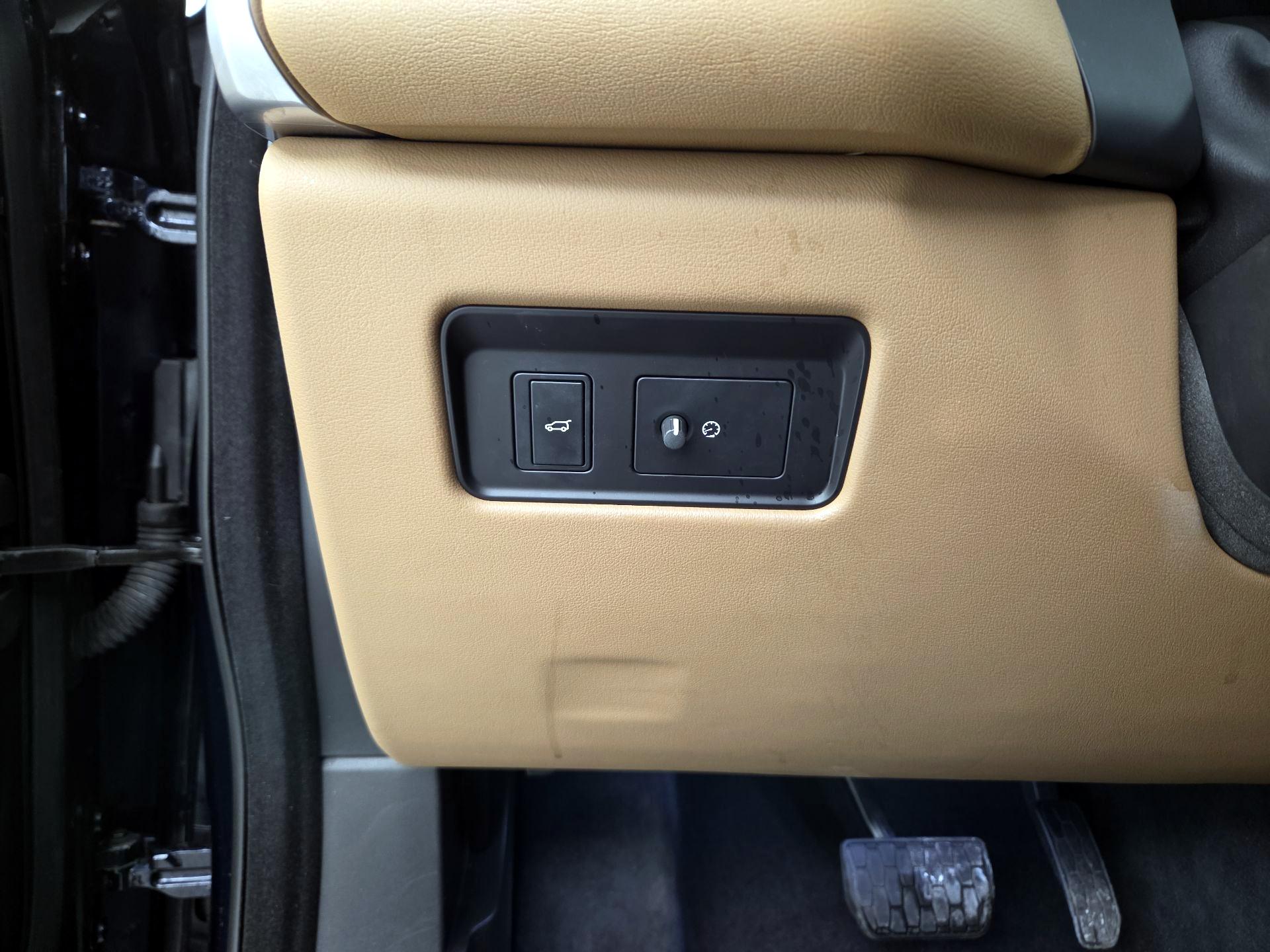 Thumbnail: 2023 Jaguar F-Pace - 13