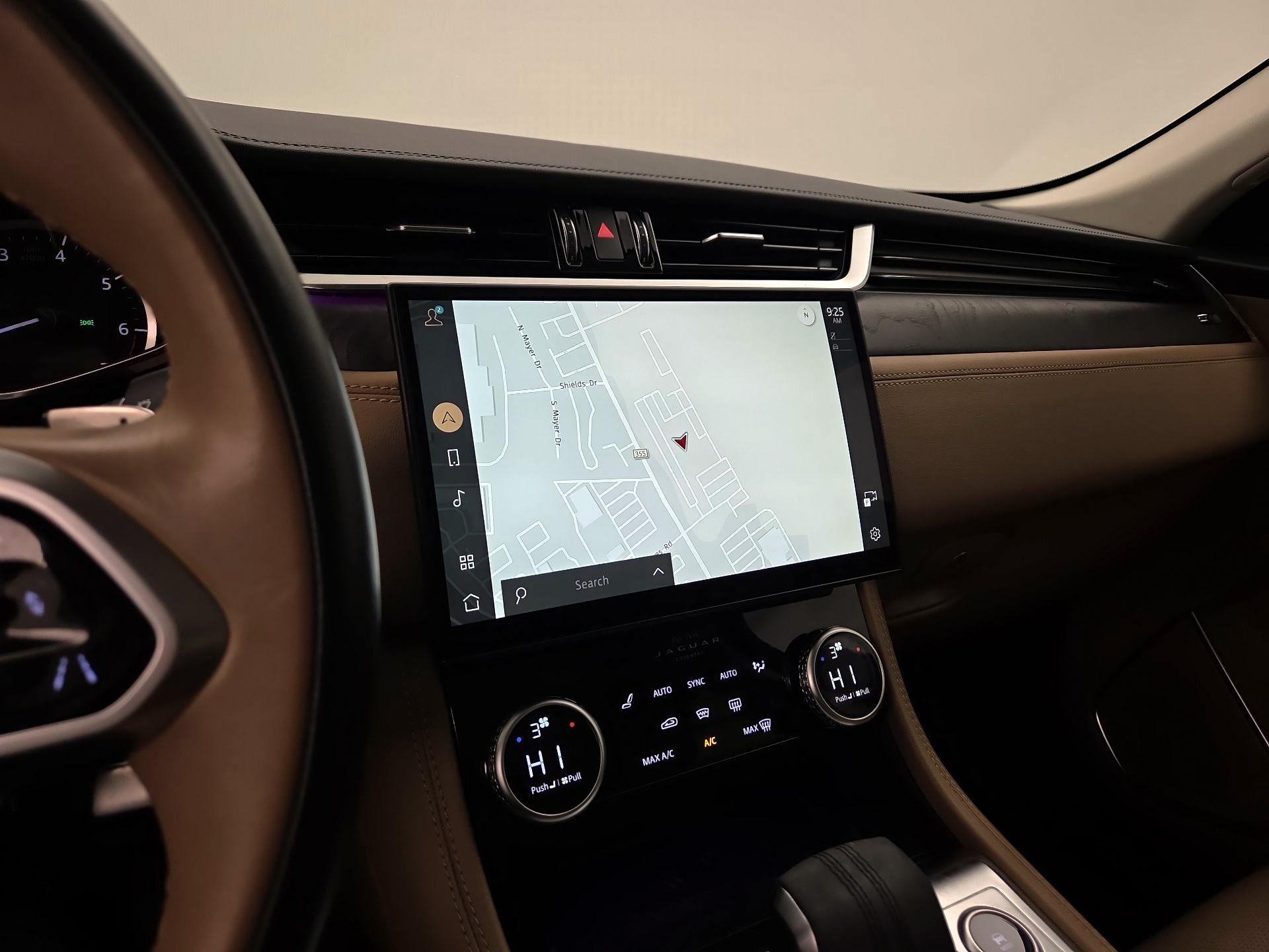 Thumbnail: 2023 Jaguar F-Pace - 14