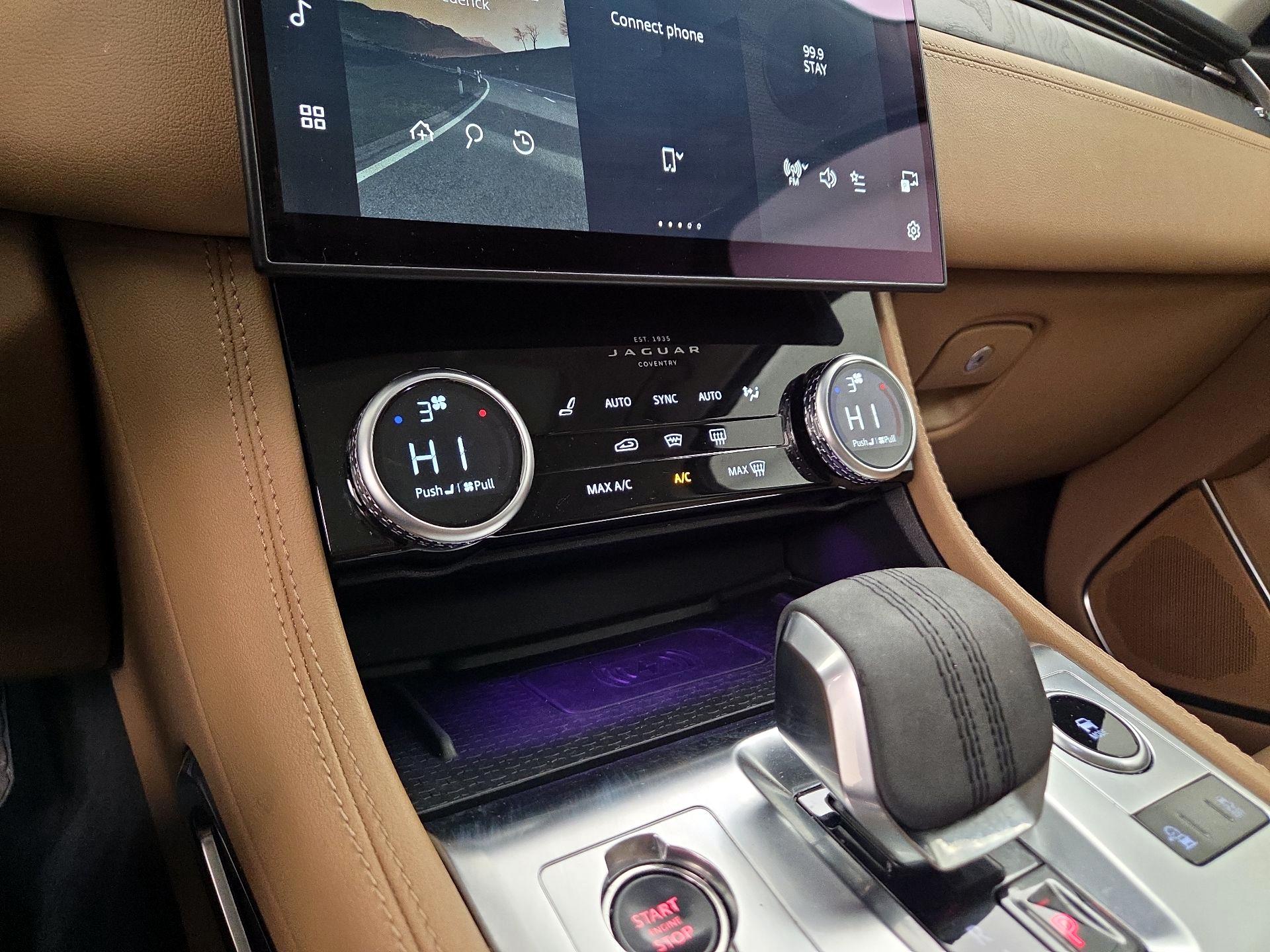 Thumbnail: 2023 Jaguar F-Pace - 17