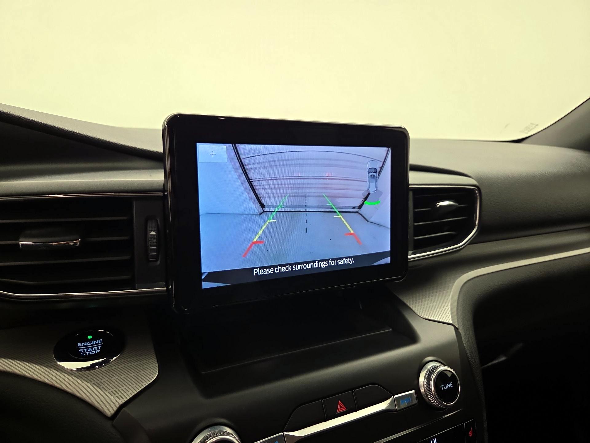 Thumbnail: 2020 Ford Explorer - 14