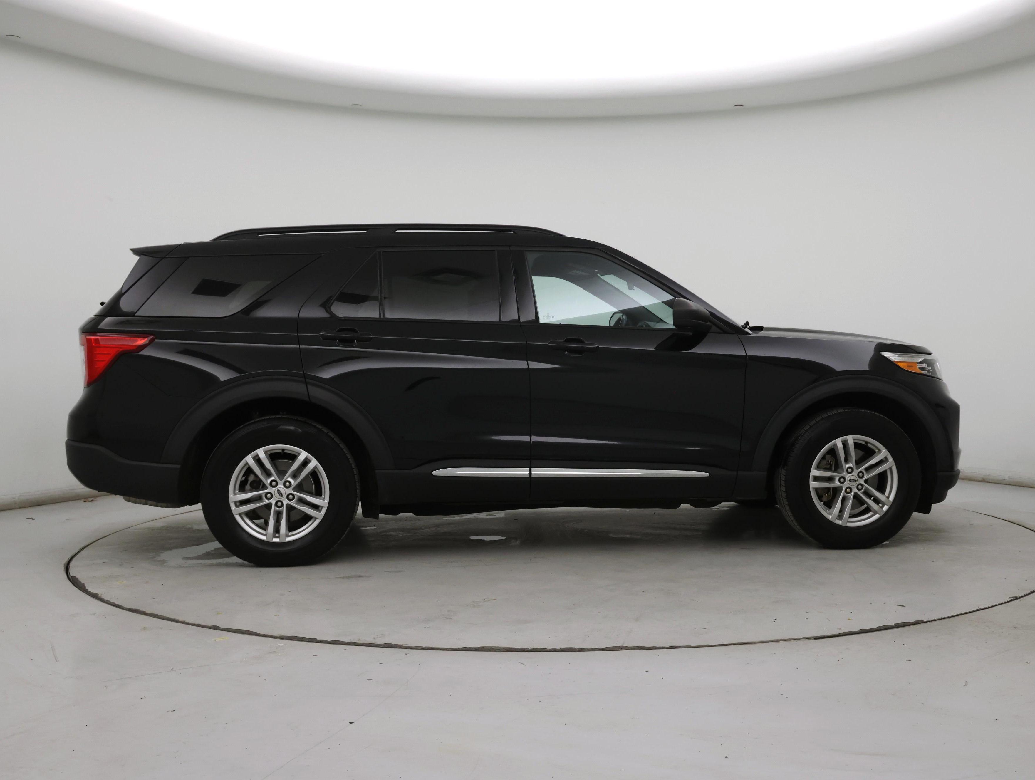 Thumbnail: 2020 Ford Explorer - 7