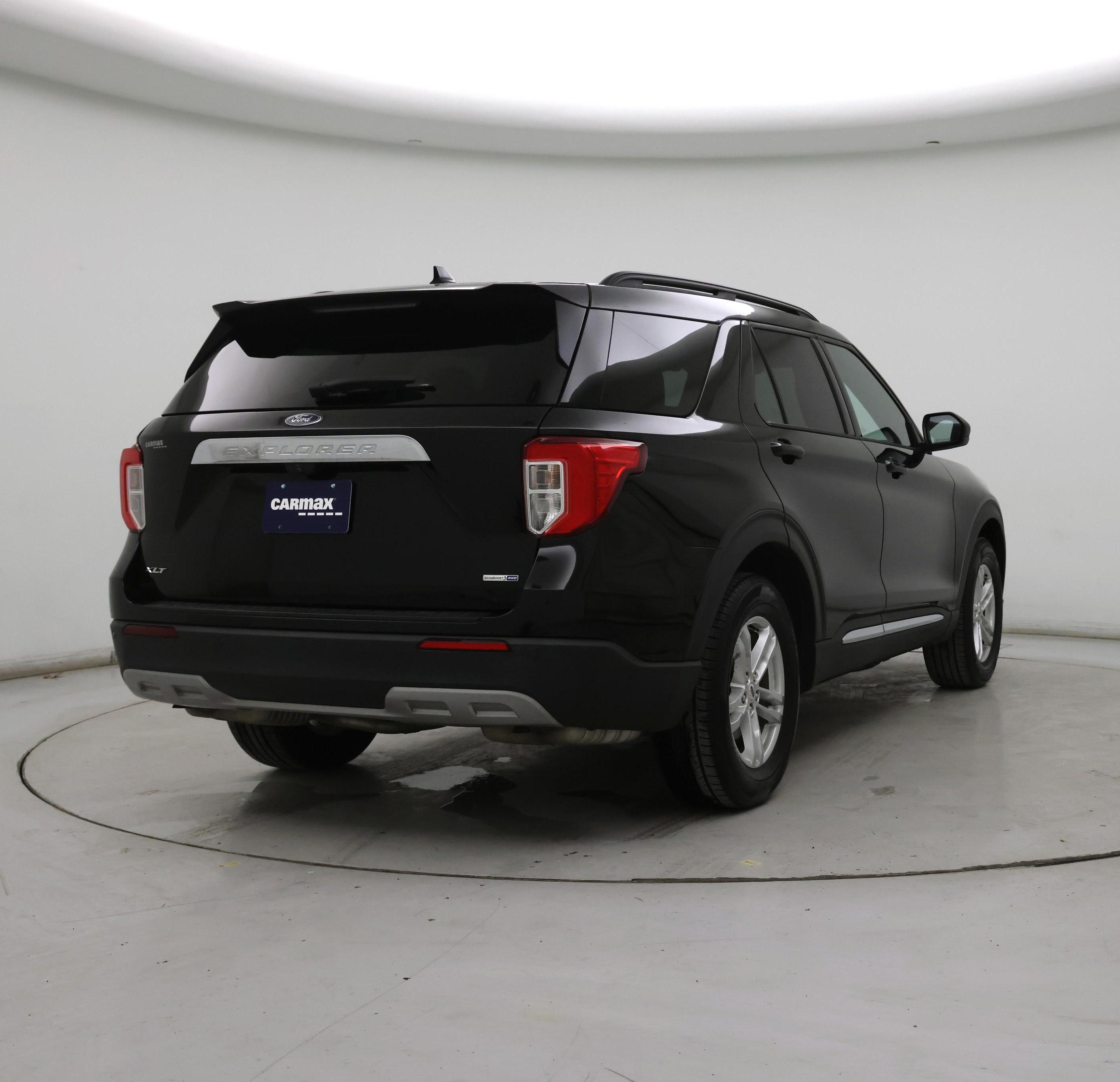 Thumbnail: 2020 Ford Explorer - 8