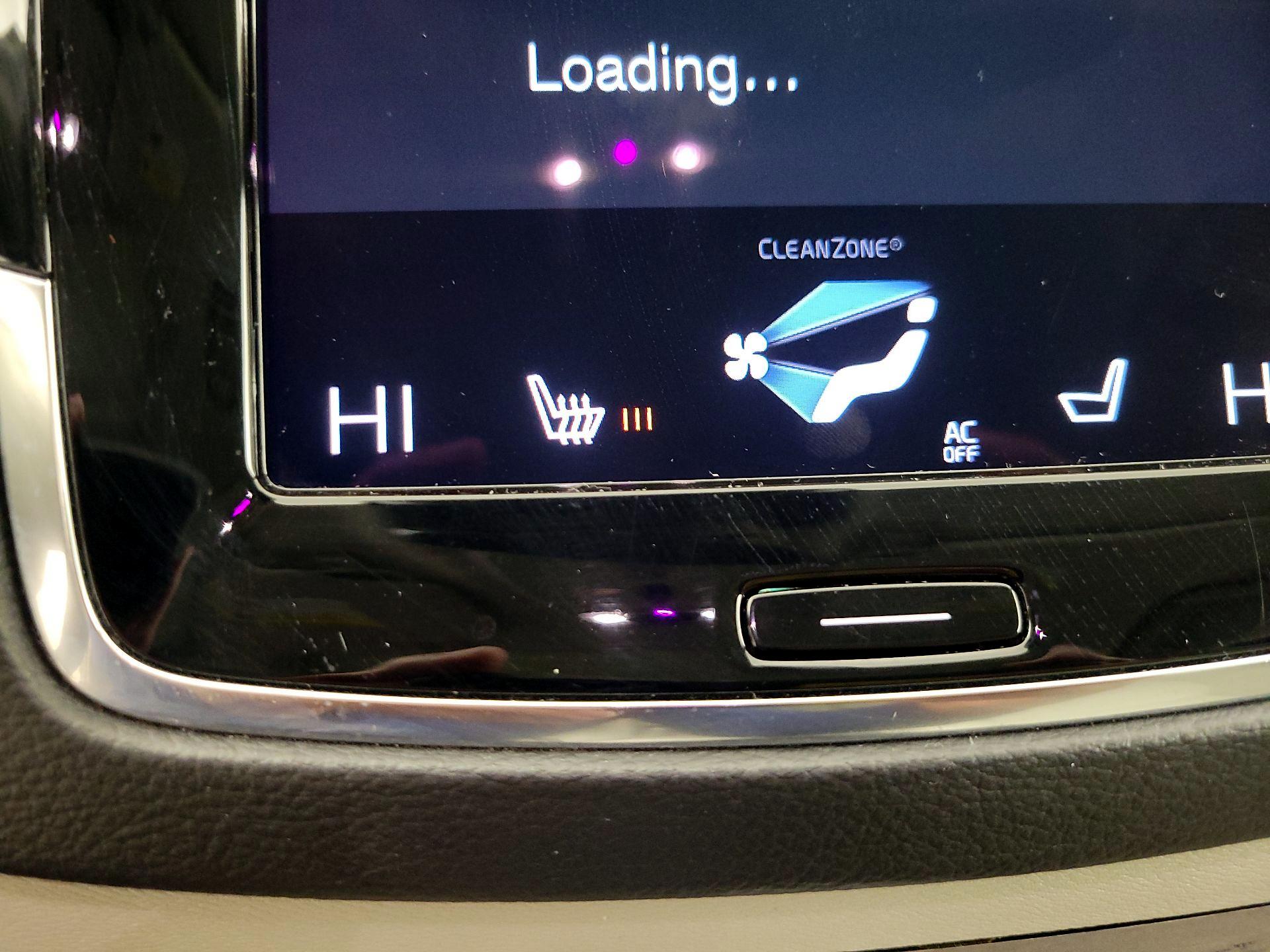 Thumbnail: 2021 Volvo XC90 - 16