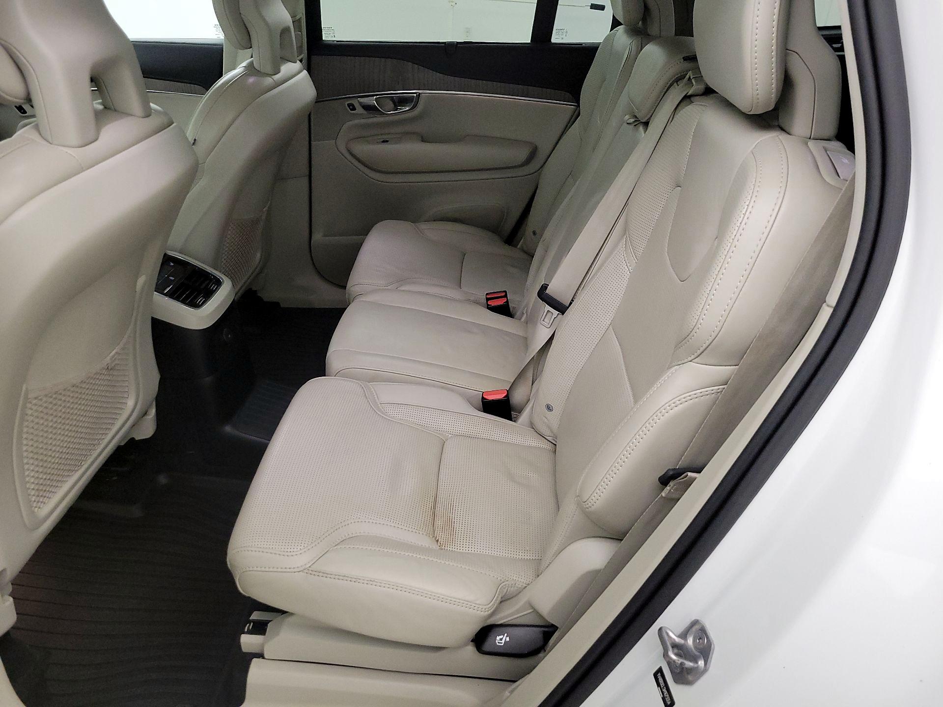 Thumbnail: 2021 Volvo XC90 - 18