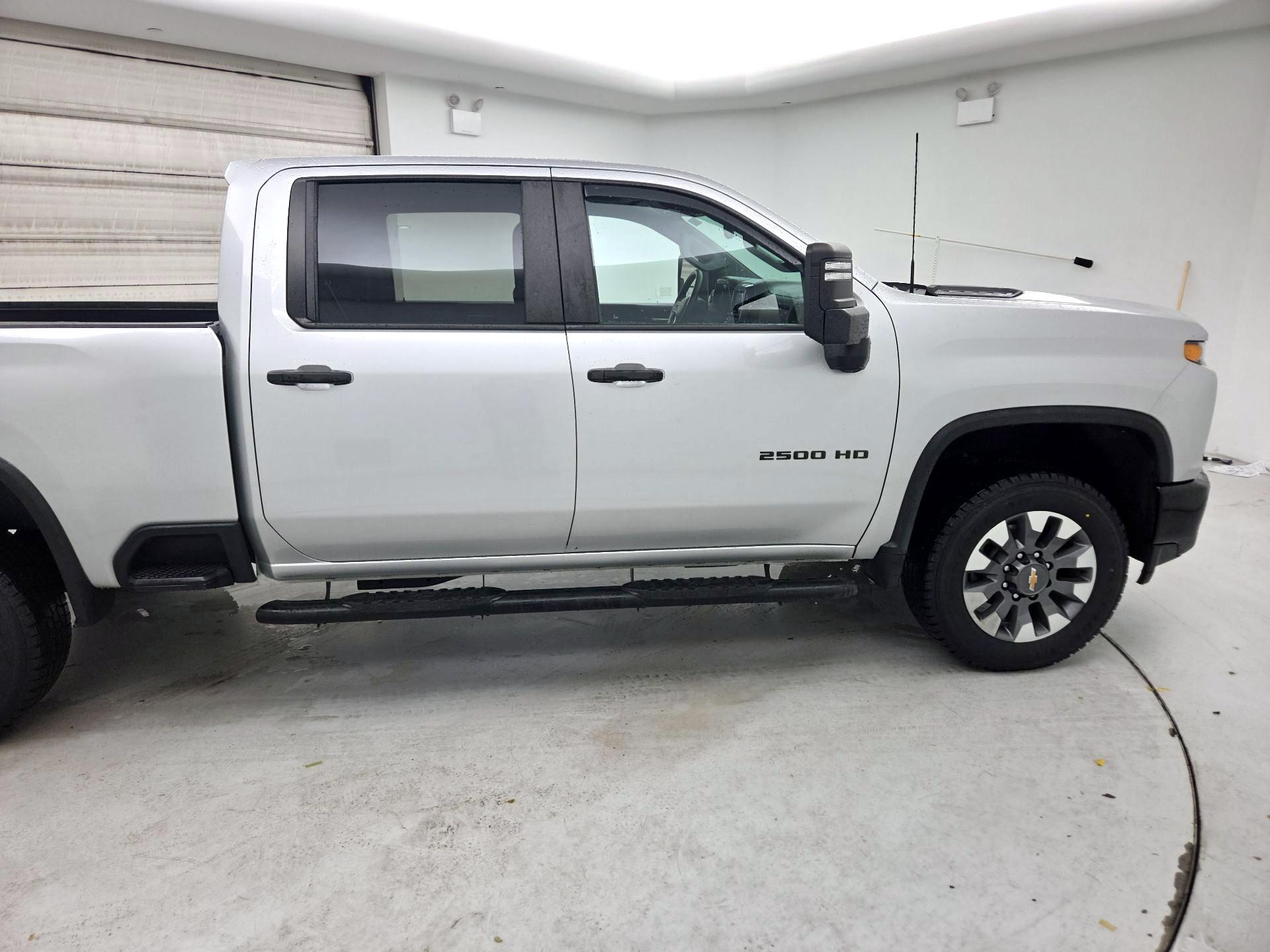 Thumbnail: 2022 Chevrolet Silverado 2500 - 4