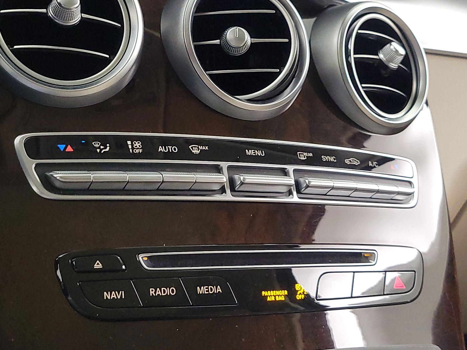Thumbnail: 2017 Mercedes-Benz GLC - 17