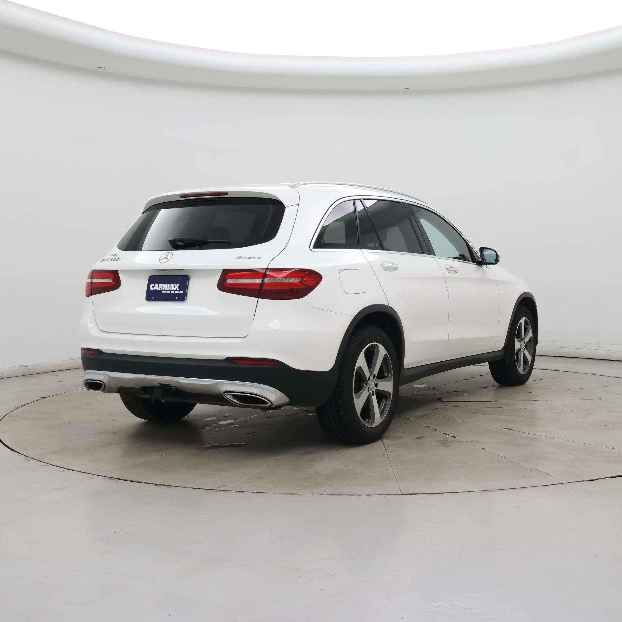 Thumbnail: 2017 Mercedes-Benz GLC - 8