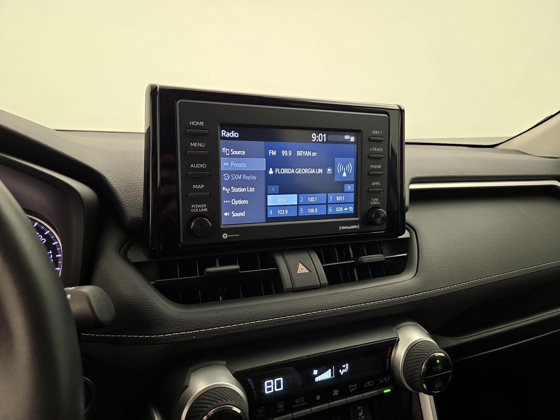 Thumbnail: 2021 Toyota RAV4 - 15