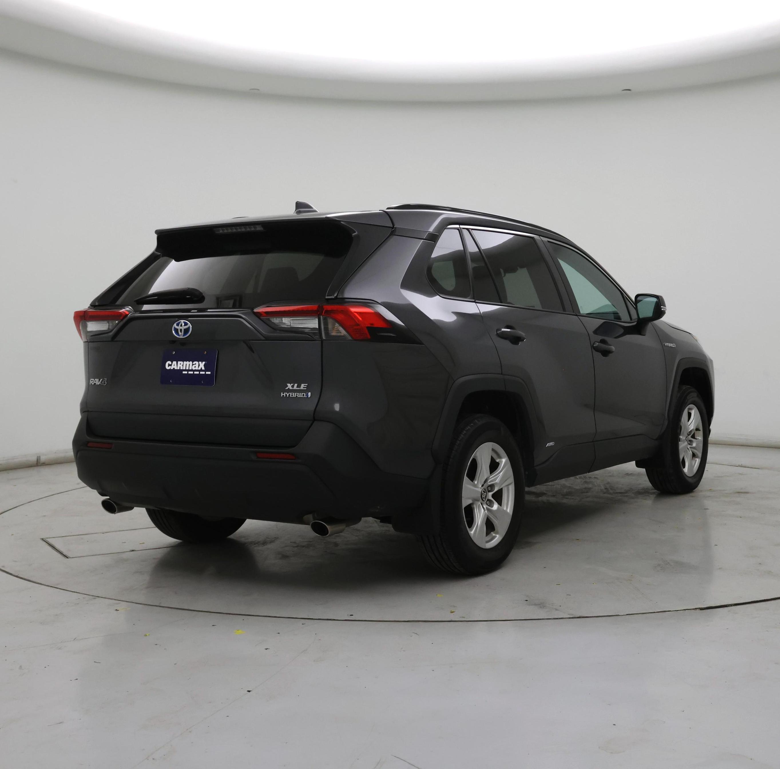 Thumbnail: 2021 Toyota RAV4 - 8