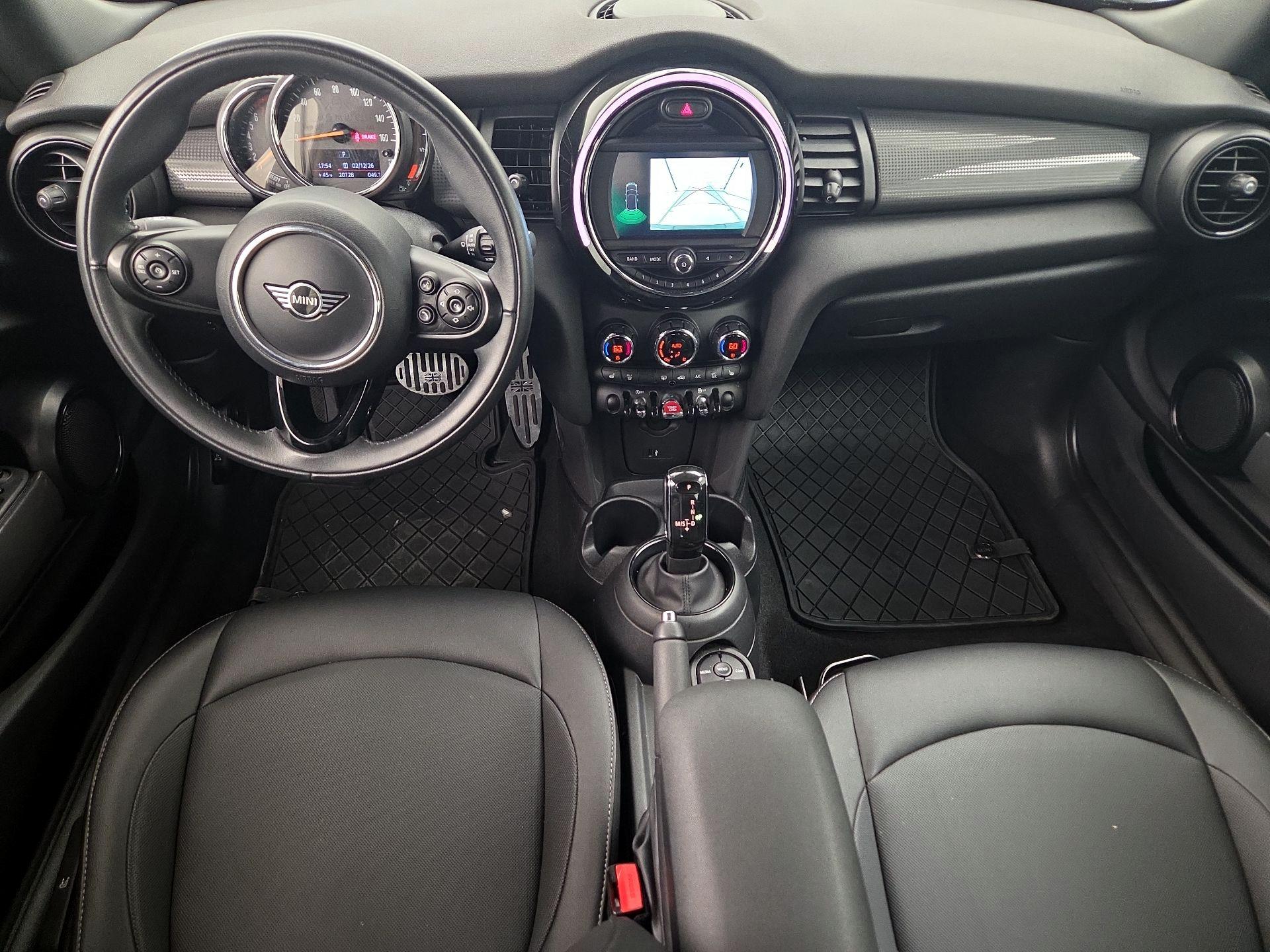 Thumbnail: 2020 MINI Cooper Hardtop - 9