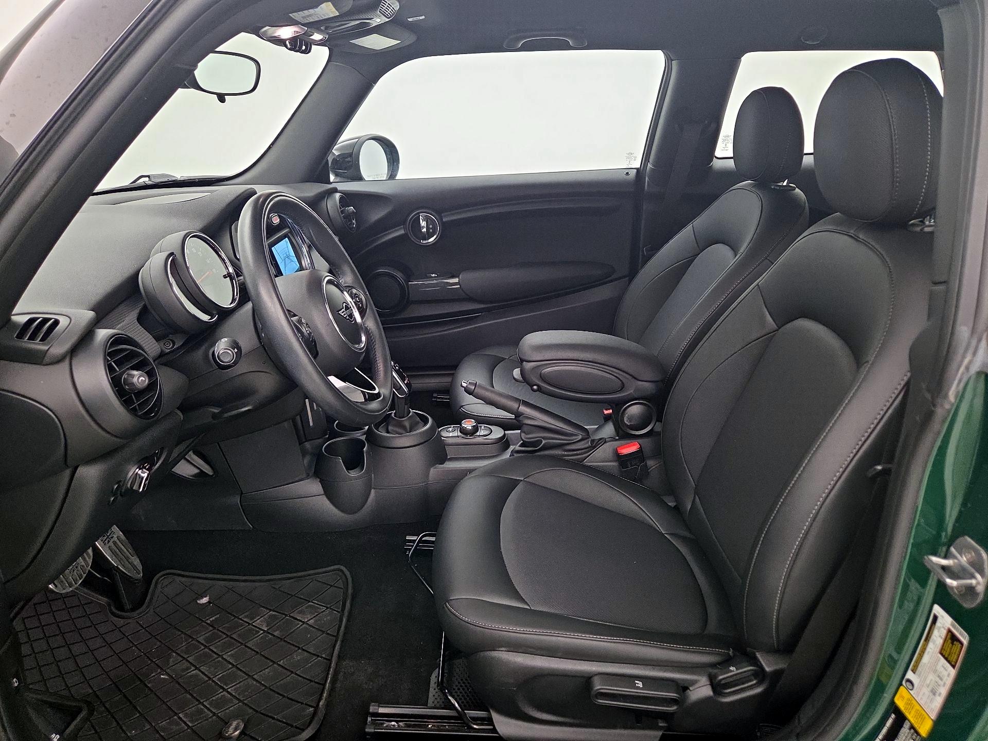 Thumbnail: 2020 MINI Cooper Hardtop - 11