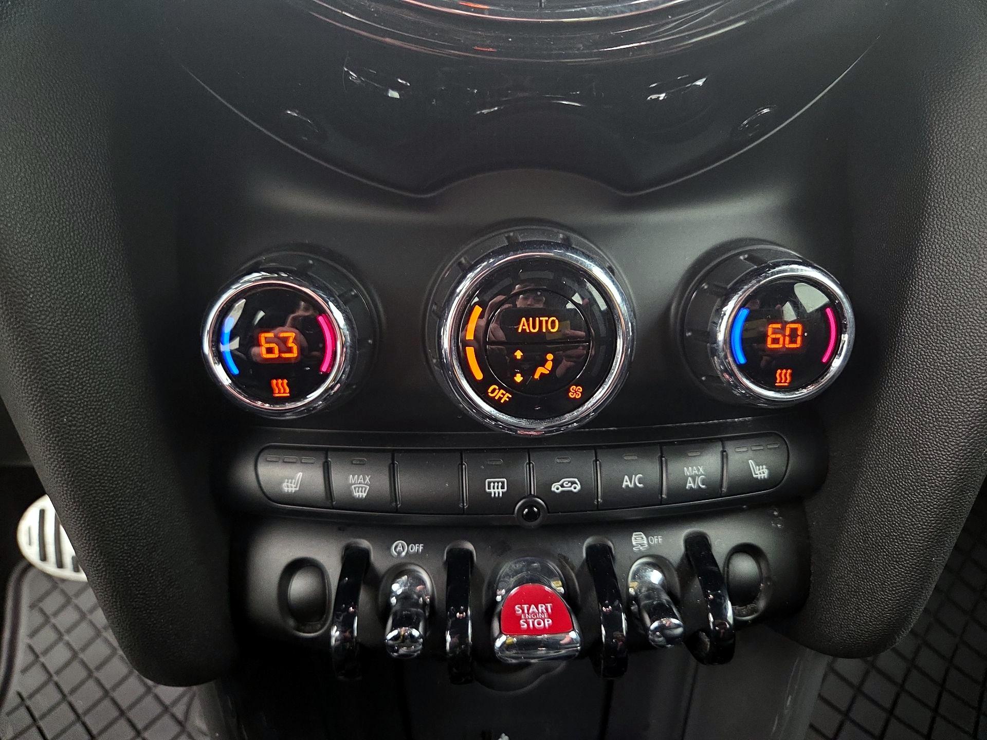 Thumbnail: 2020 MINI Cooper Hardtop - 16