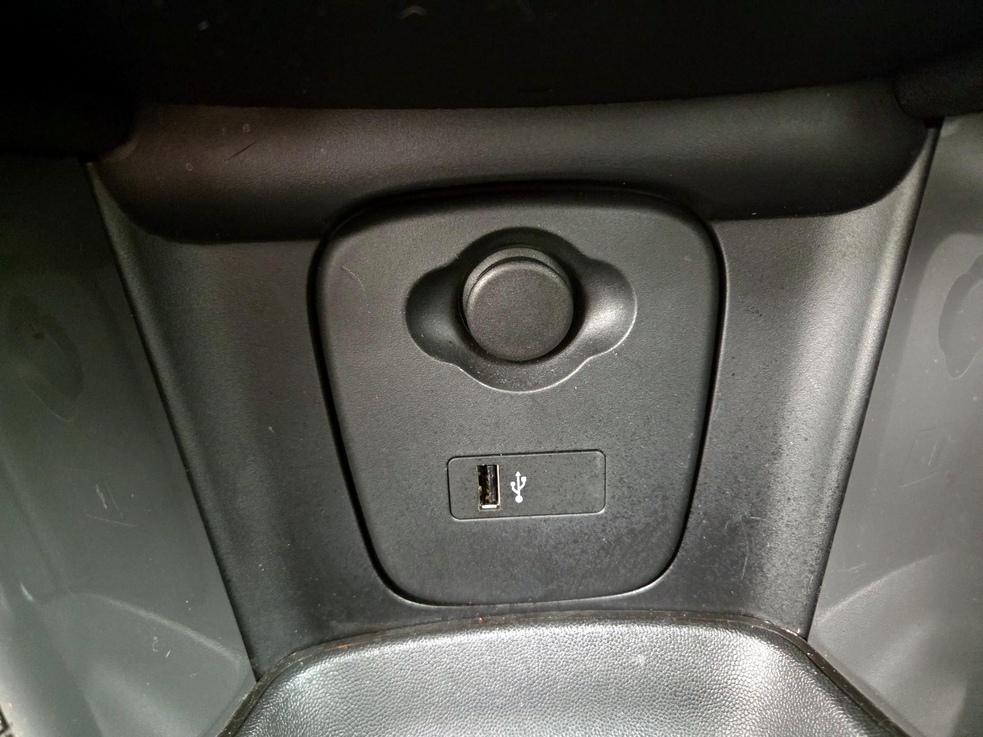 Thumbnail: 2020 MINI Cooper Hardtop - 18