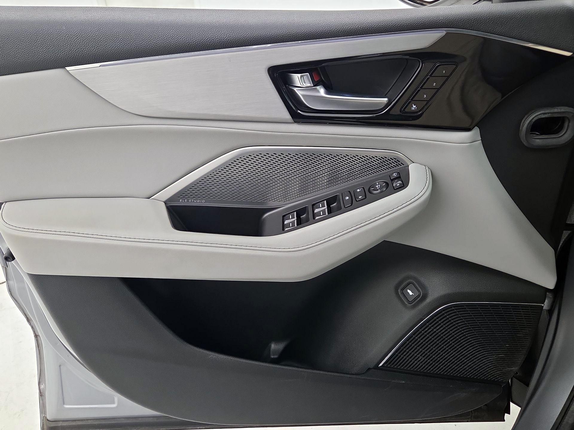 Thumbnail: 2022 Acura MDX - 12