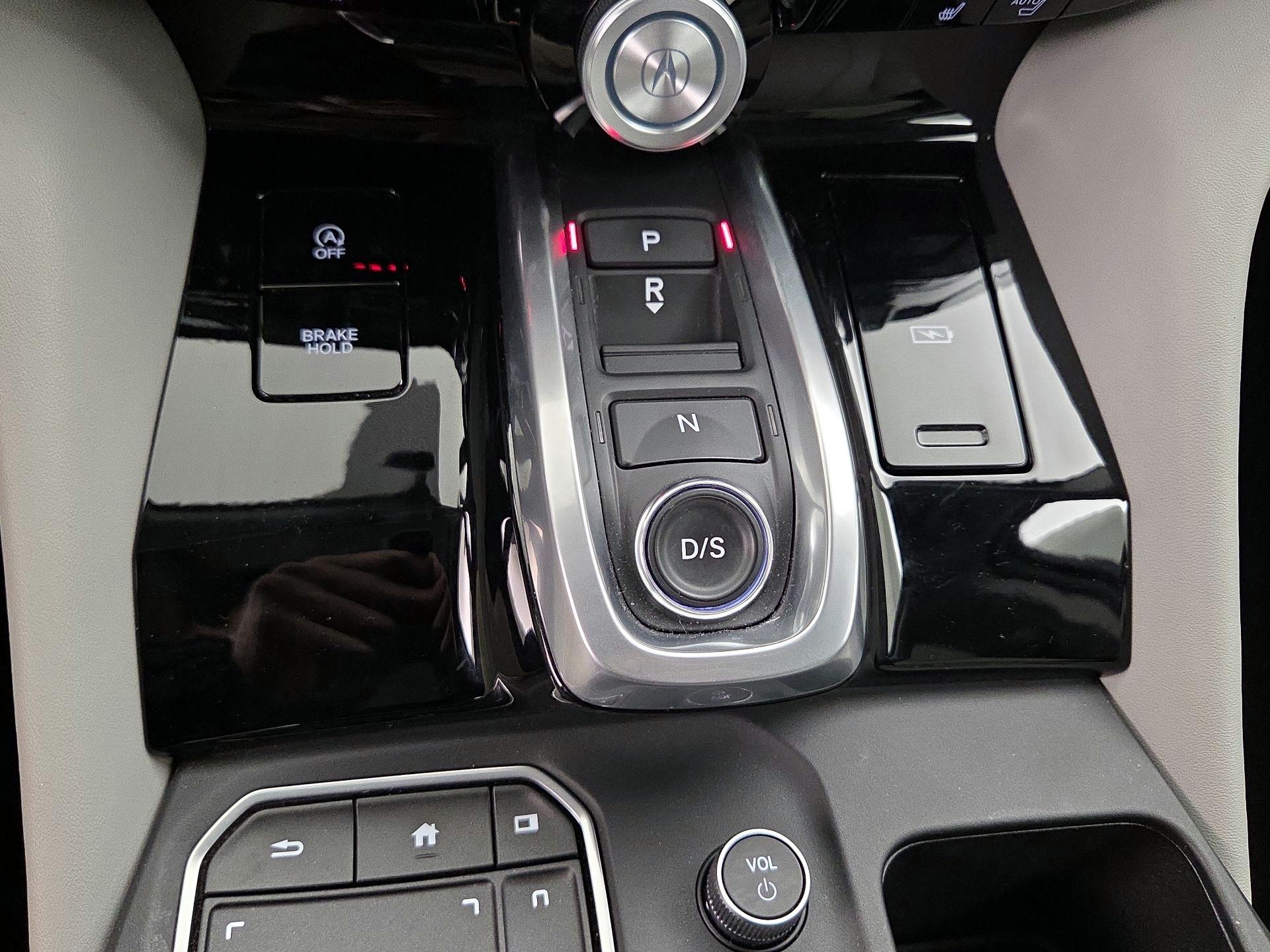 Thumbnail: 2022 Acura MDX - 18