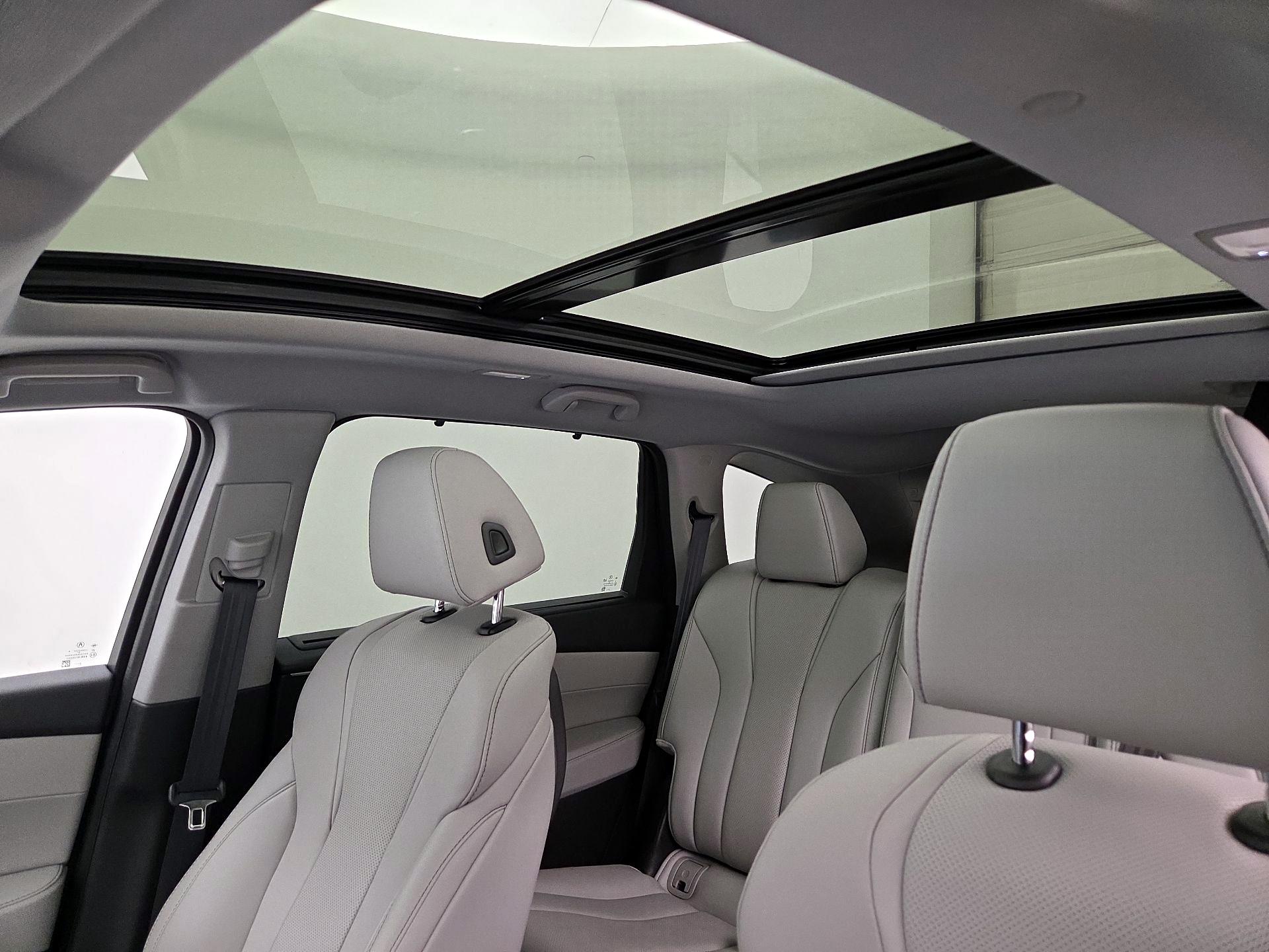 Thumbnail: 2022 Acura MDX - 20