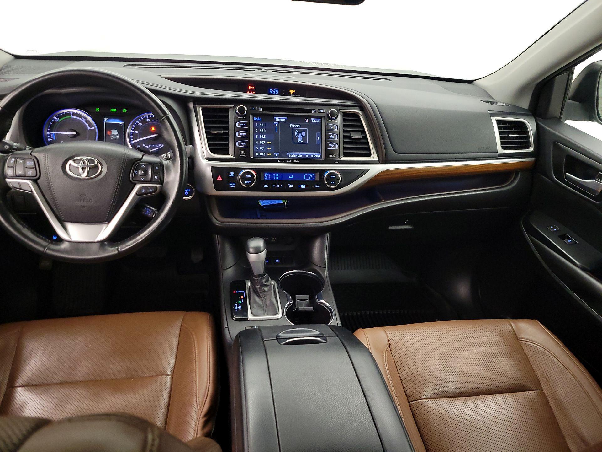 Thumbnail: 2018 Toyota Highlander - 9