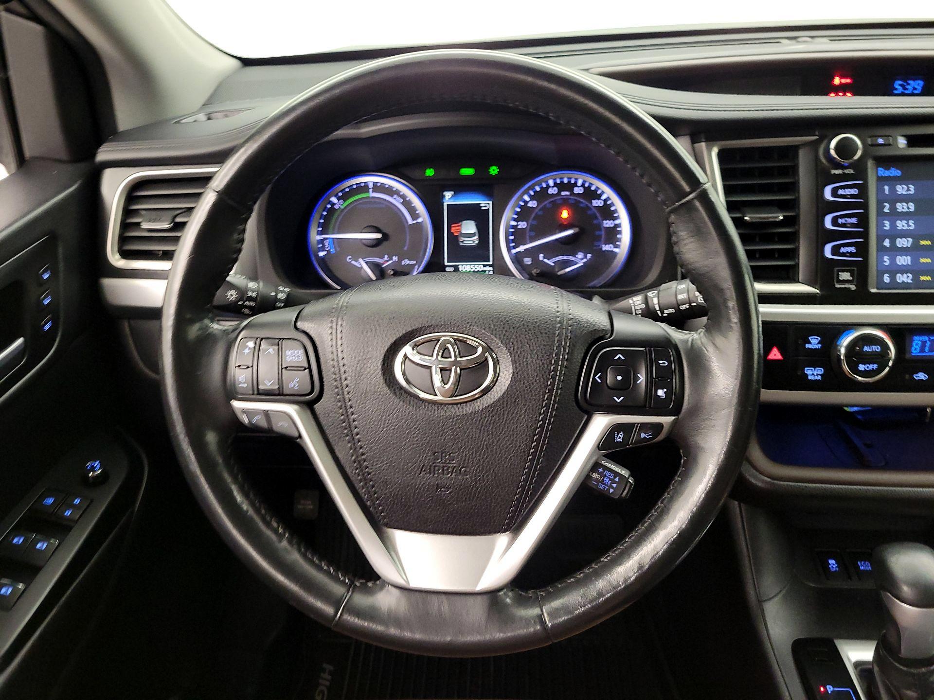 Thumbnail: 2018 Toyota Highlander - 10