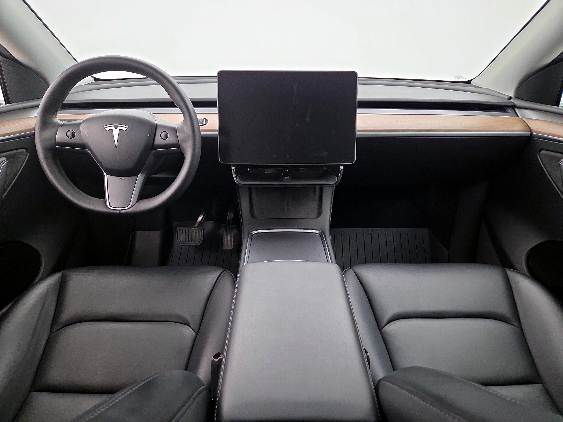 Thumbnail: 2023 Tesla Model Y - 9