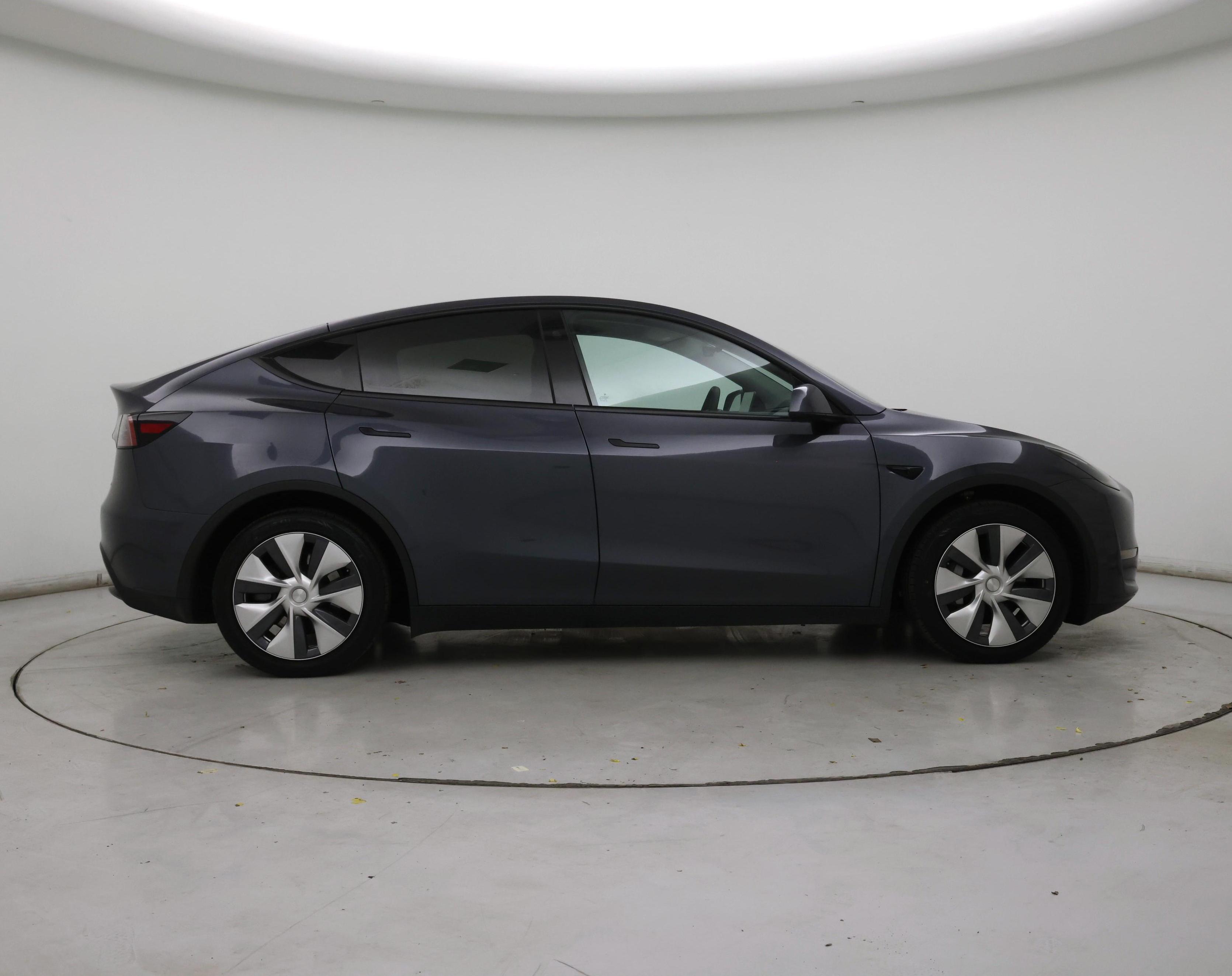 Thumbnail: 2023 Tesla Model Y - 7