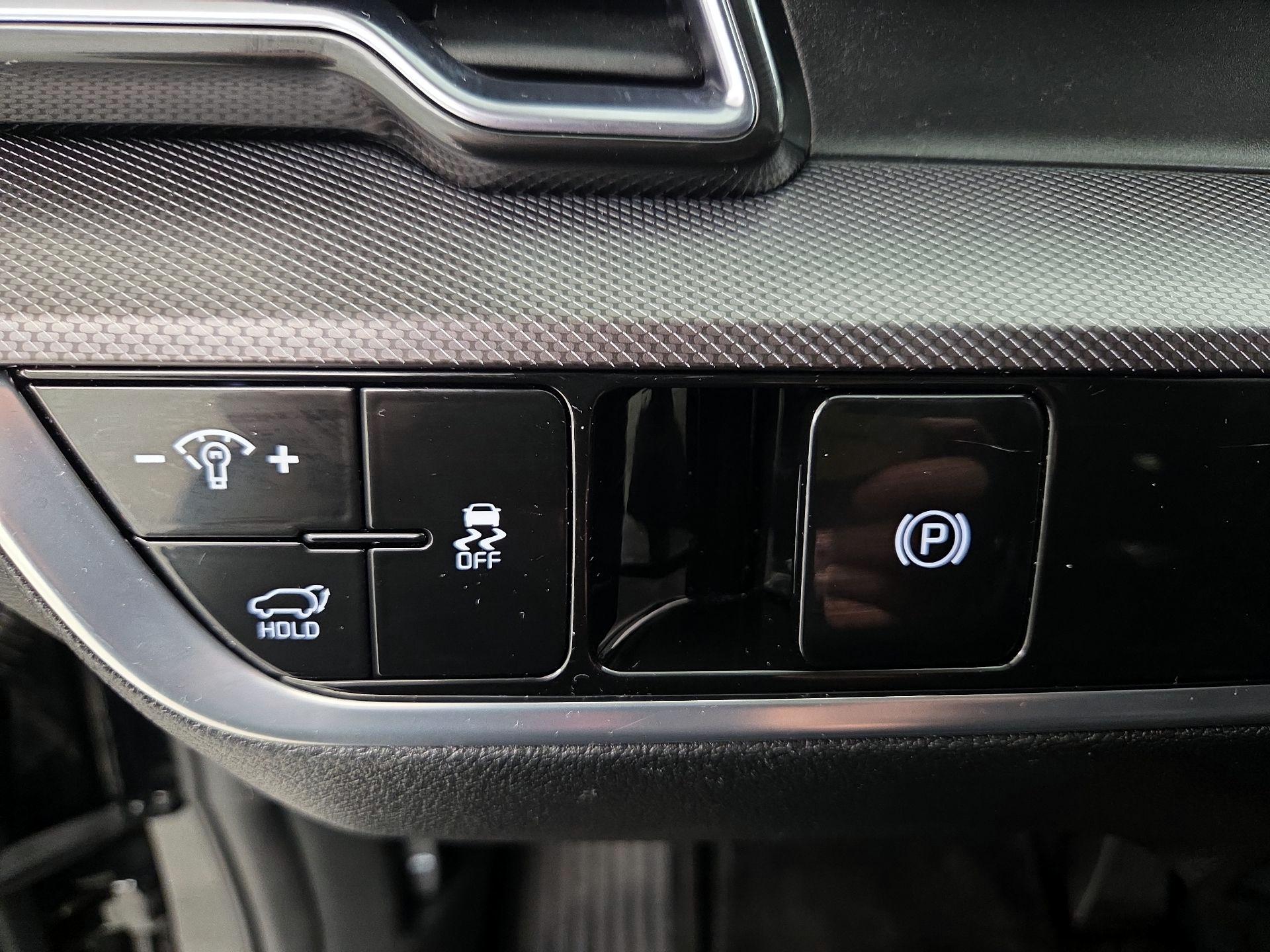 Thumbnail: 2023 Kia Sportage - 13