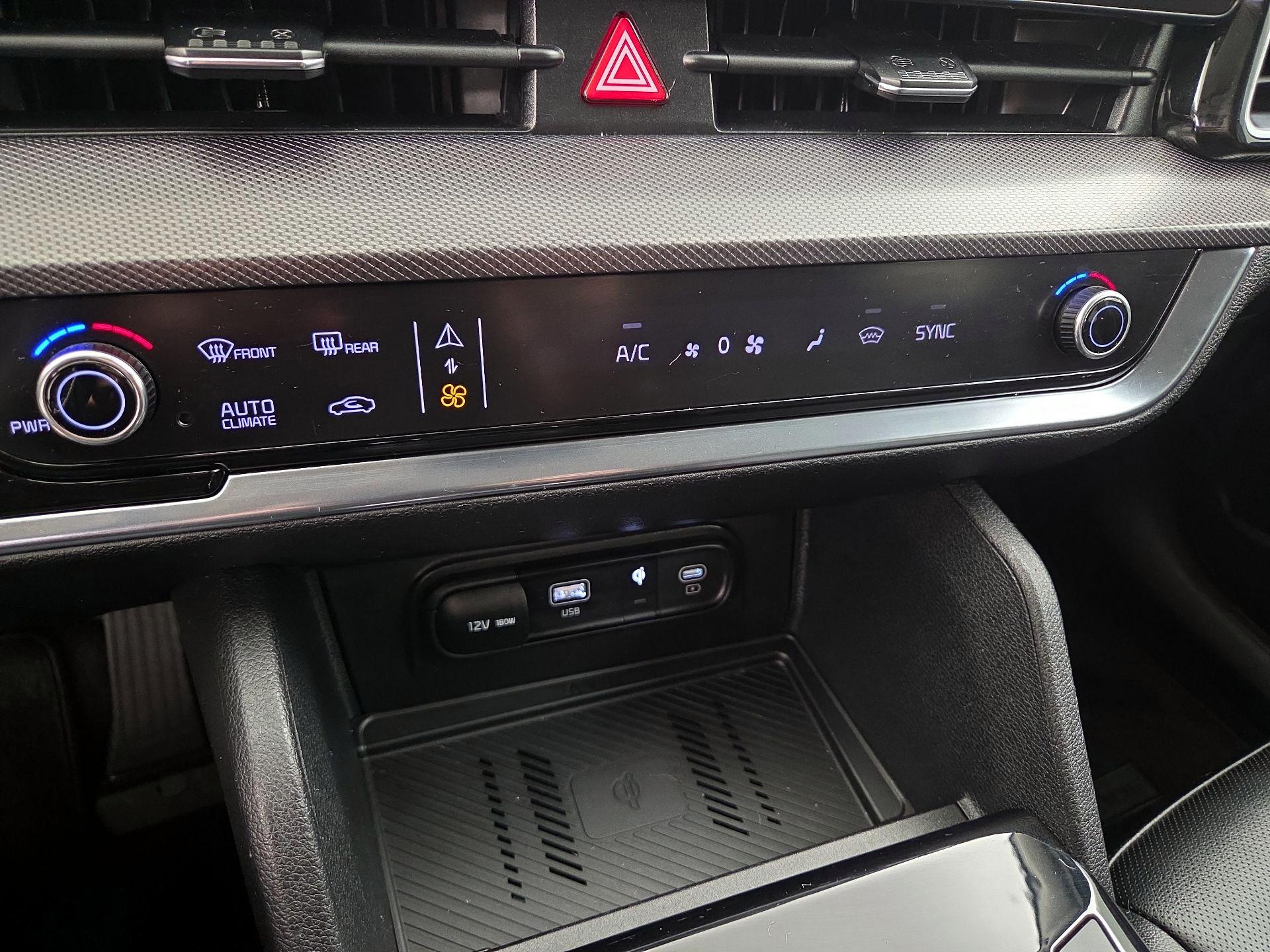 Thumbnail: 2023 Kia Sportage - 17