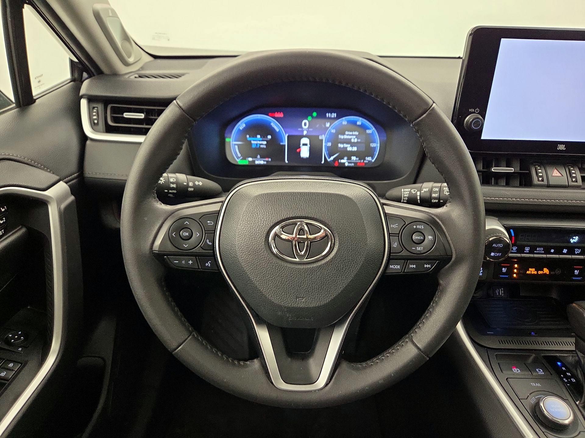 Thumbnail: 2023 Toyota RAV4 - 10