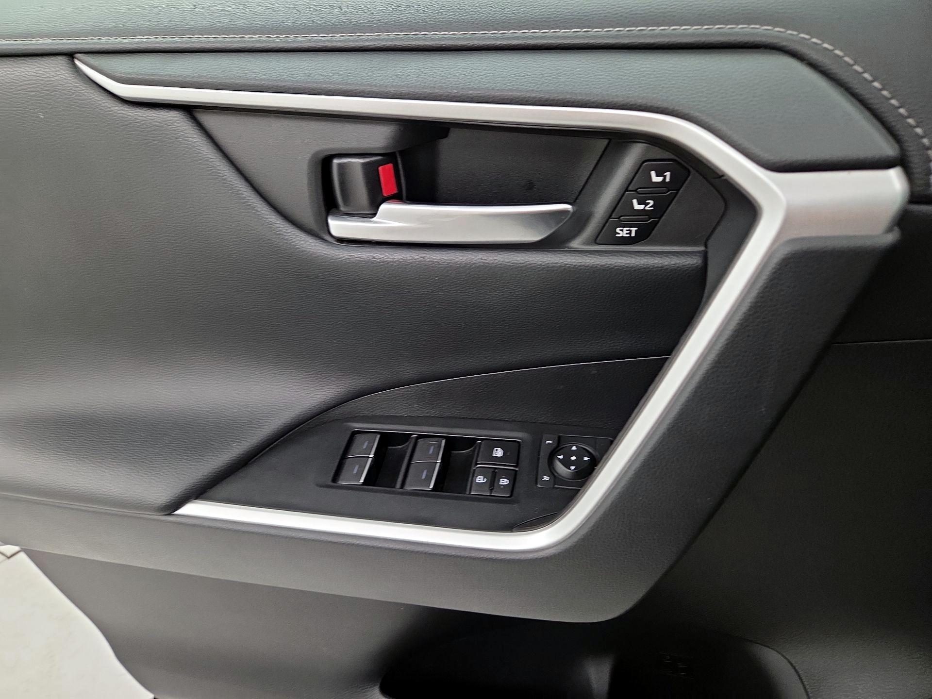 Thumbnail: 2023 Toyota RAV4 - 12