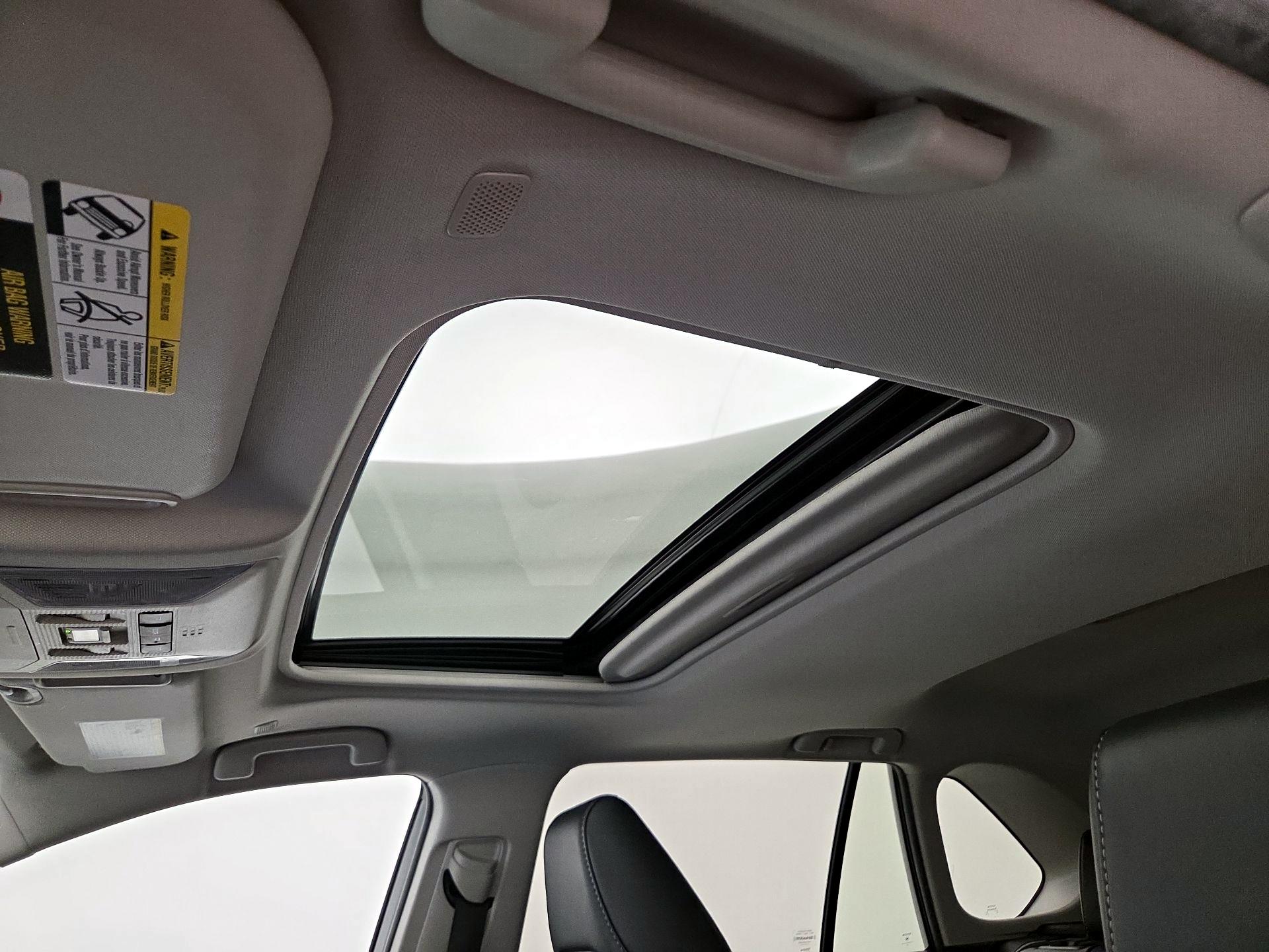 Thumbnail: 2023 Toyota RAV4 - 19