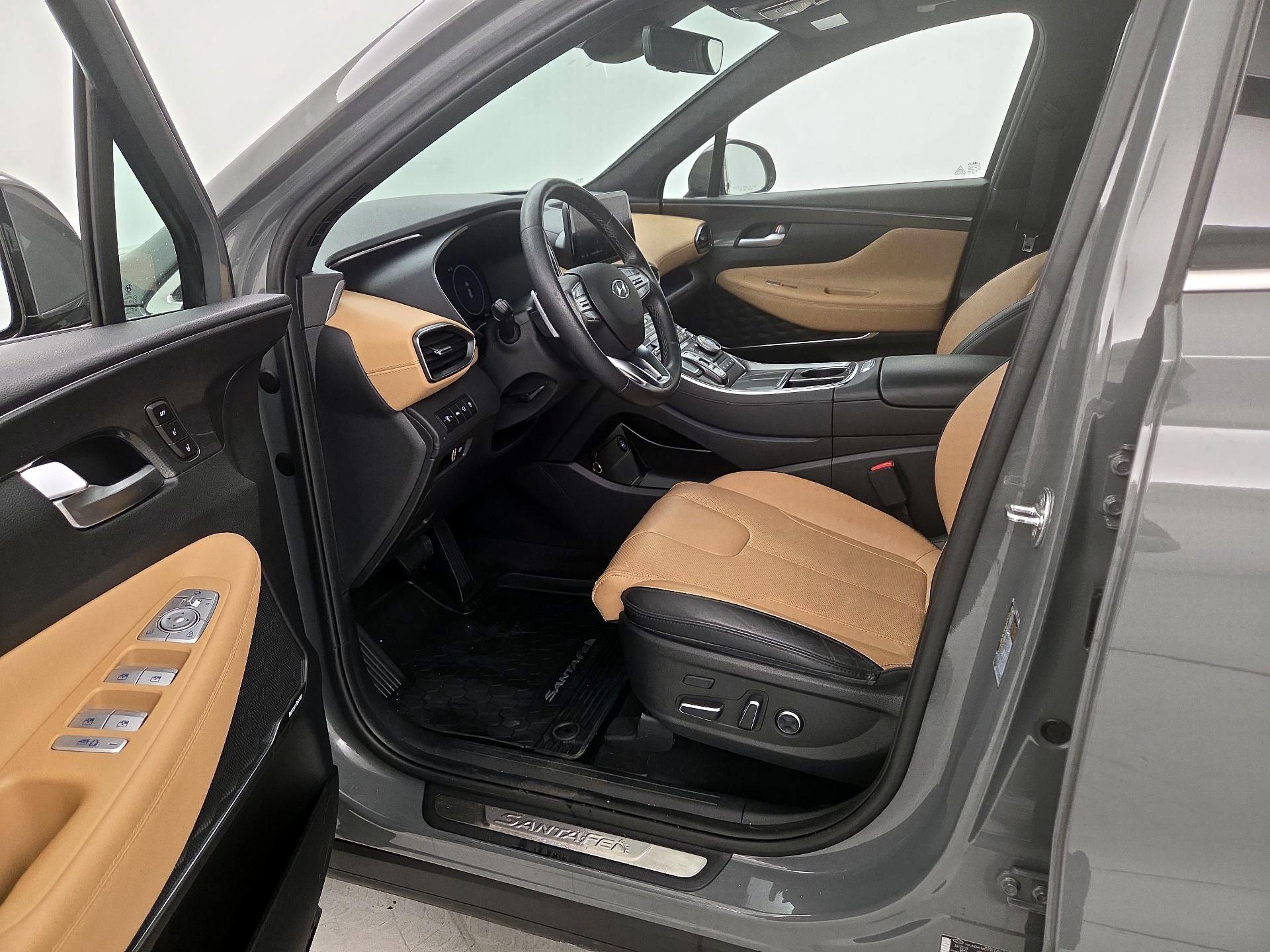 Thumbnail: 2023 Hyundai Santa Fe - 11