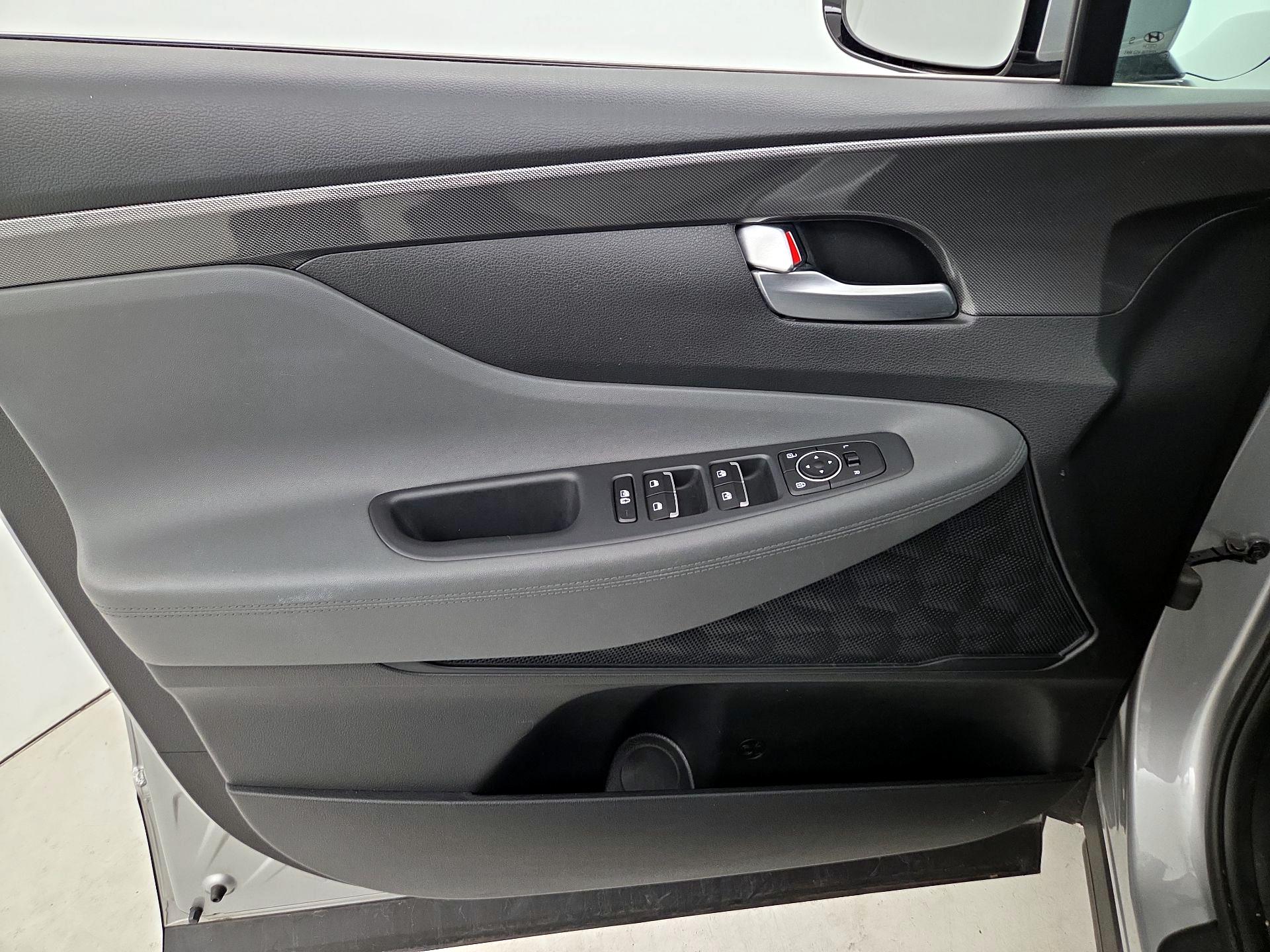 Thumbnail: 2023 Hyundai Santa Fe - 12