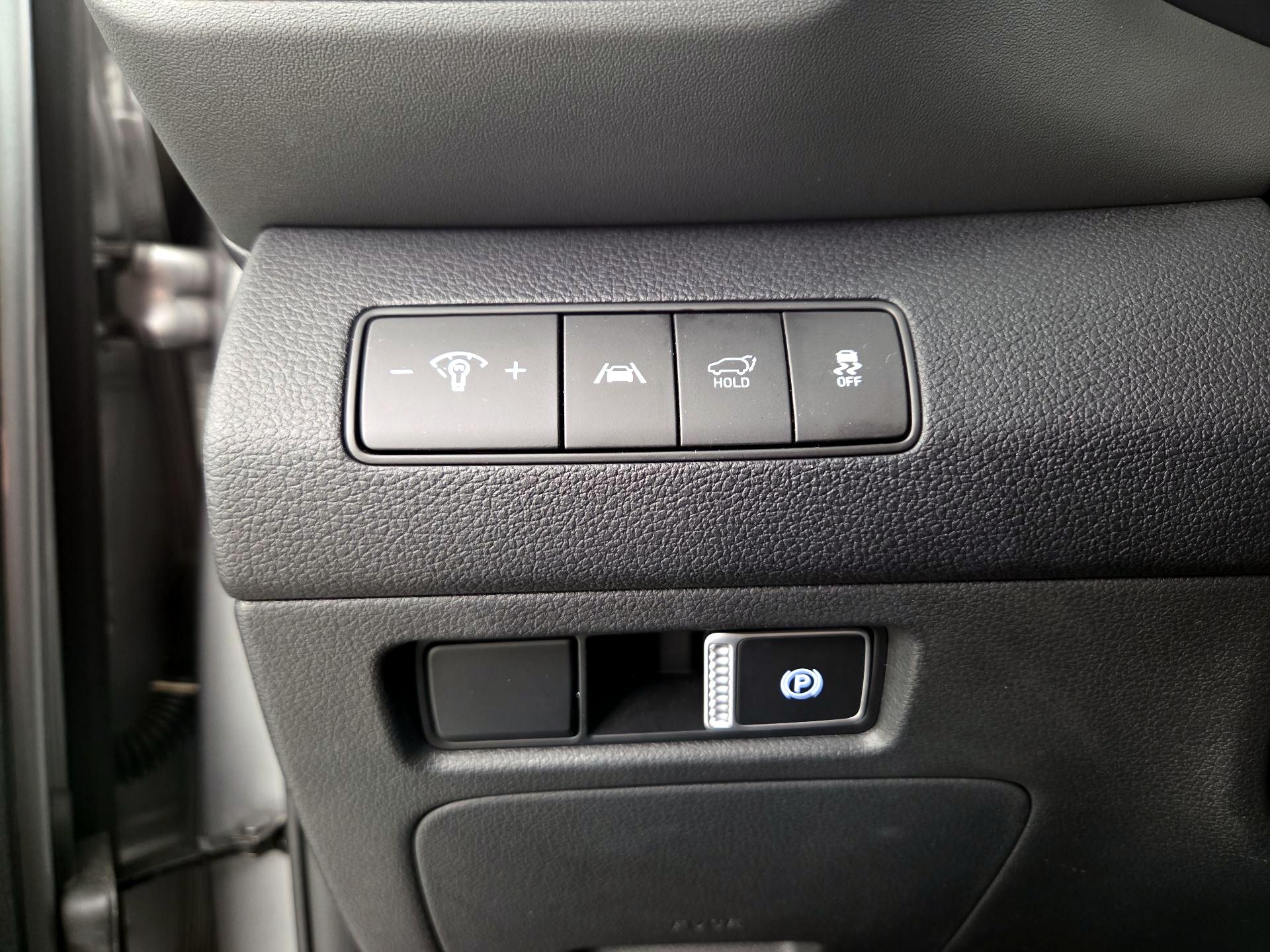 Thumbnail: 2023 Hyundai Santa Fe - 13