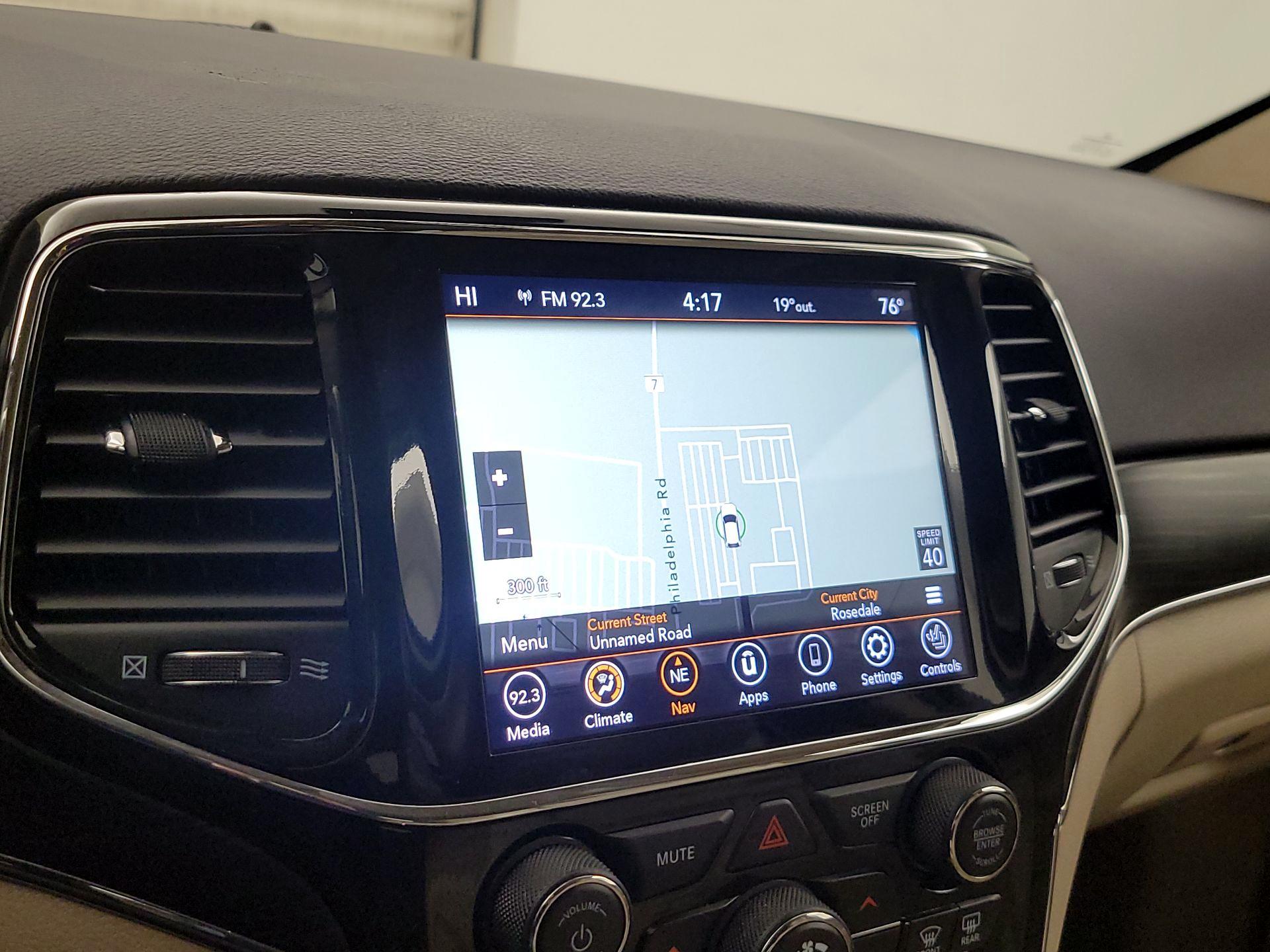 Thumbnail: 2021 Jeep Grand Cherokee - 14