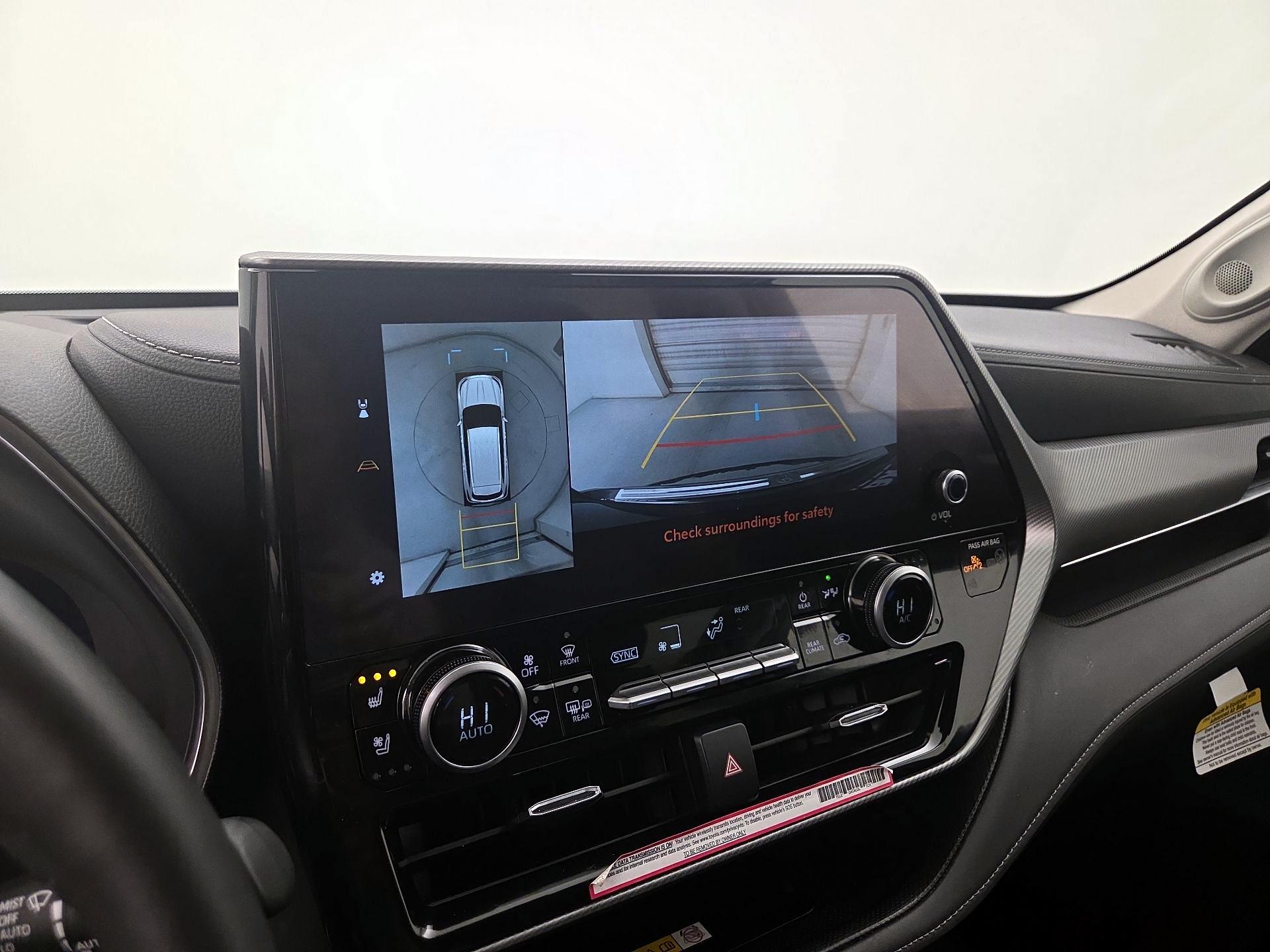 Thumbnail: 2024 Toyota Highlander - 14