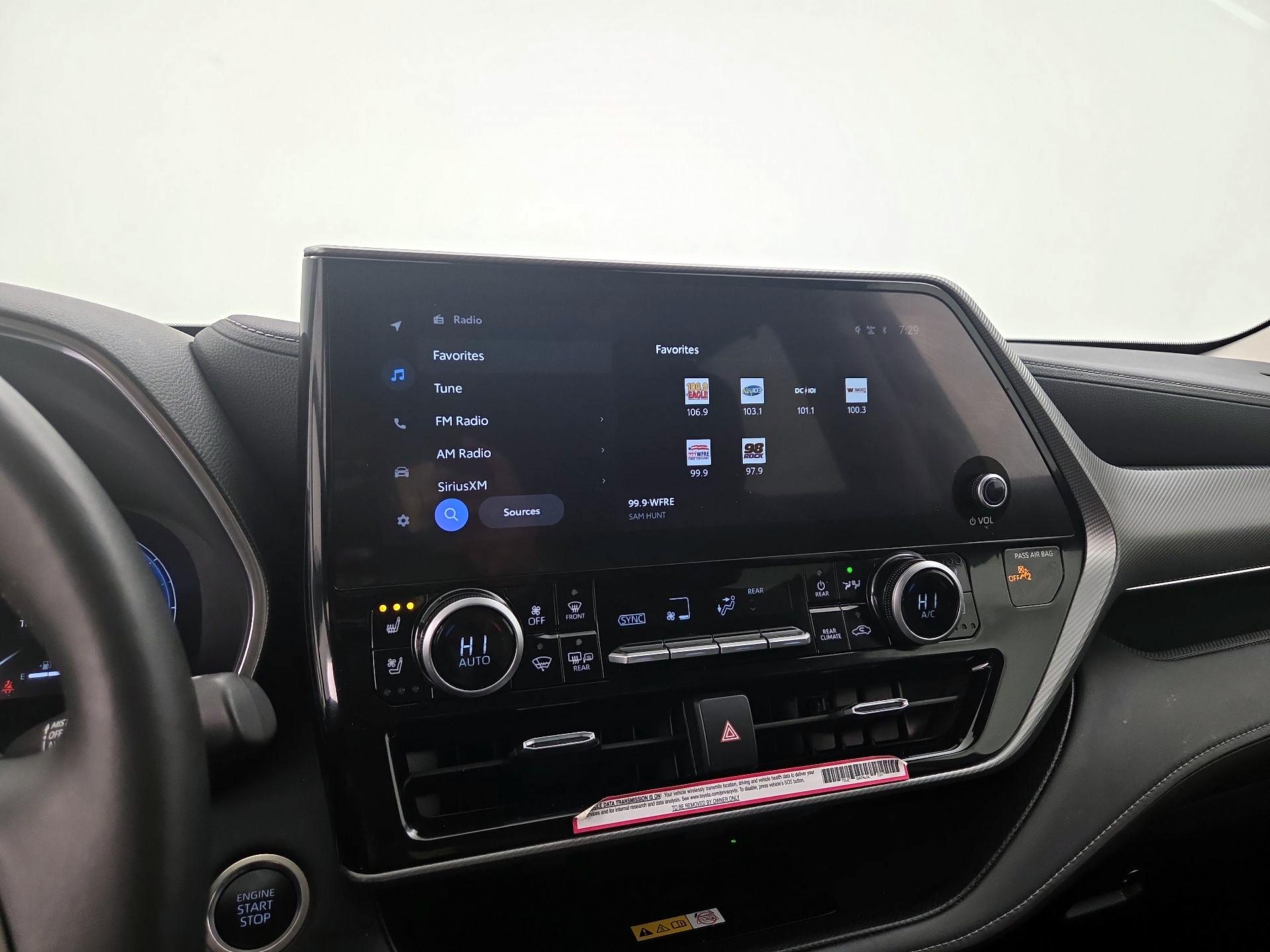 Thumbnail: 2024 Toyota Highlander - 15