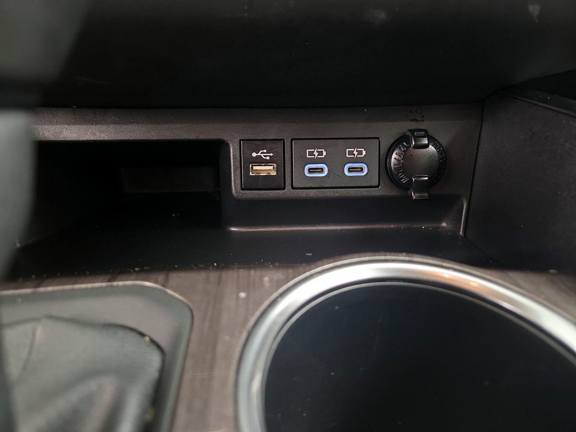 Thumbnail: 2024 Toyota Highlander - 18