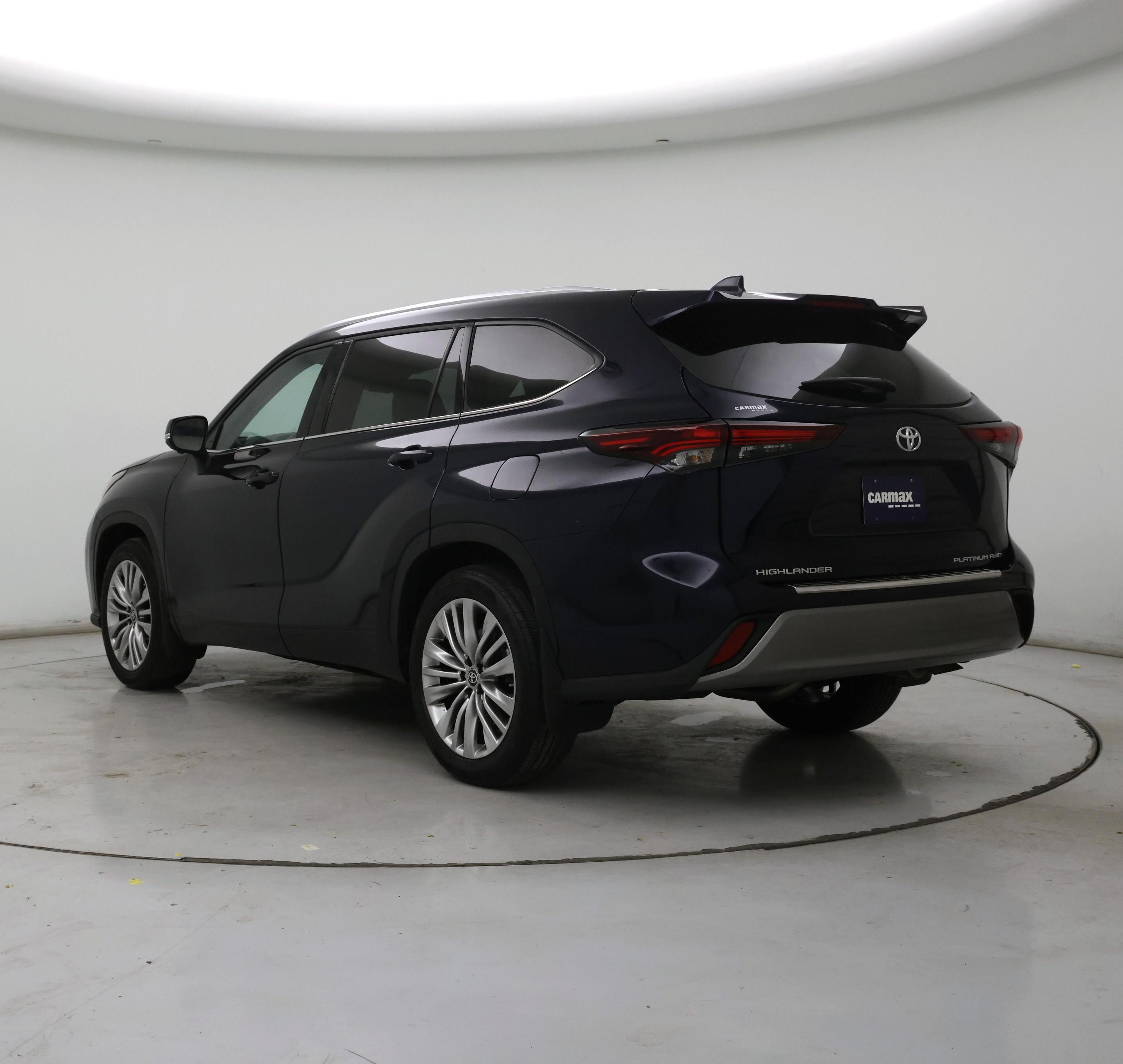 Thumbnail: 2024 Toyota Highlander - 2