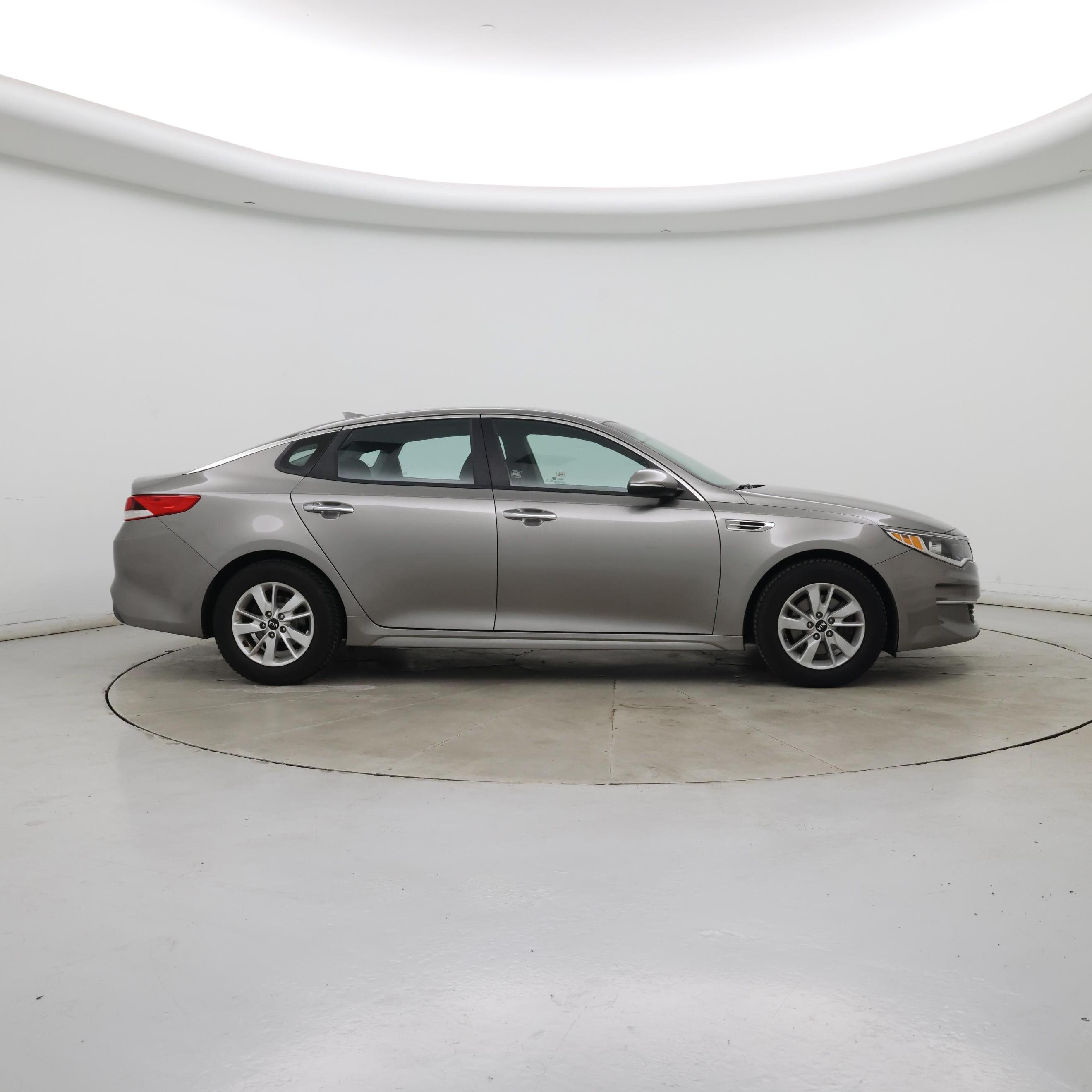 Thumbnail: 2016 Kia Optima - 7