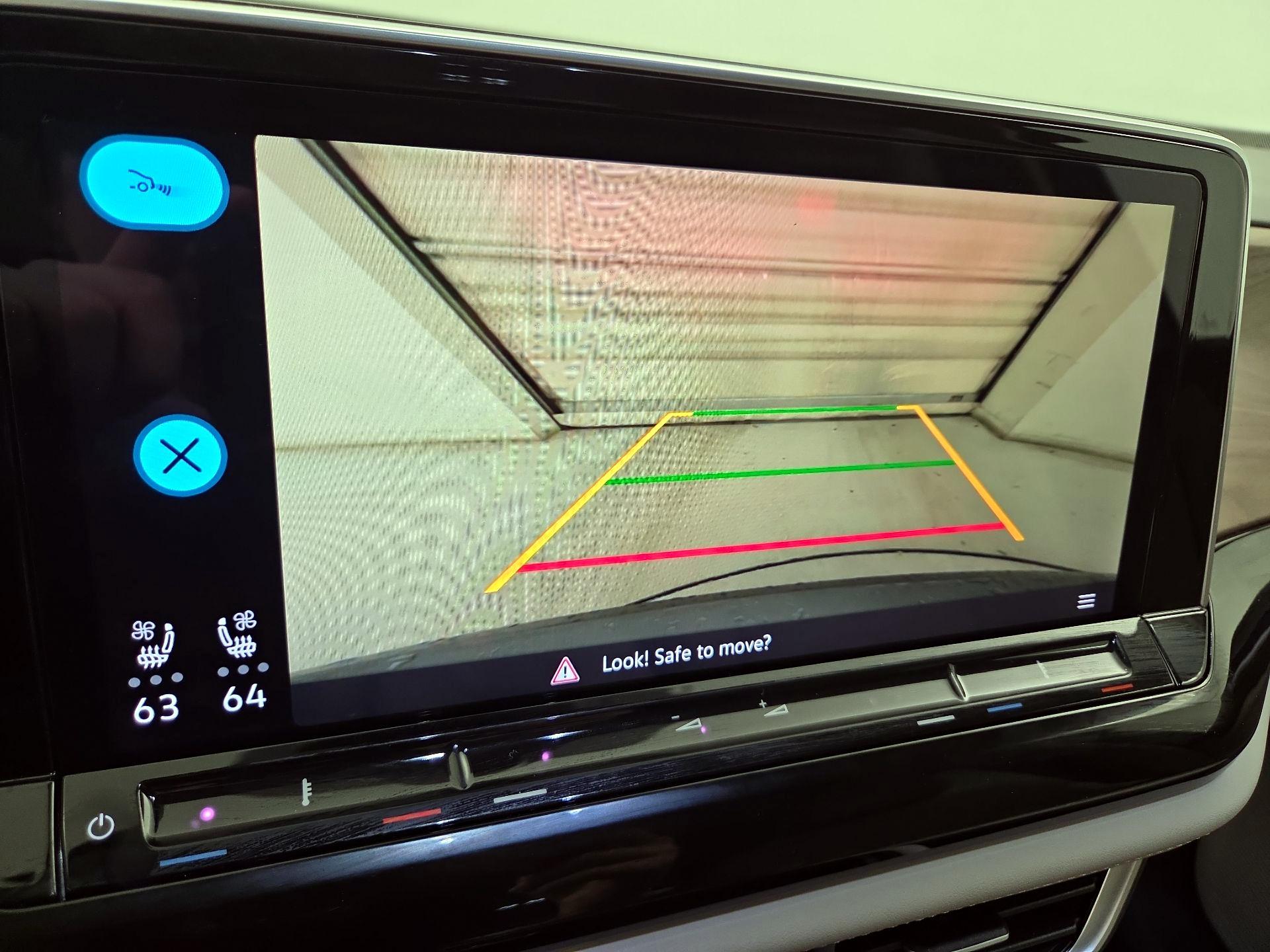 Thumbnail: 2025 Volkswagen Atlas - 14